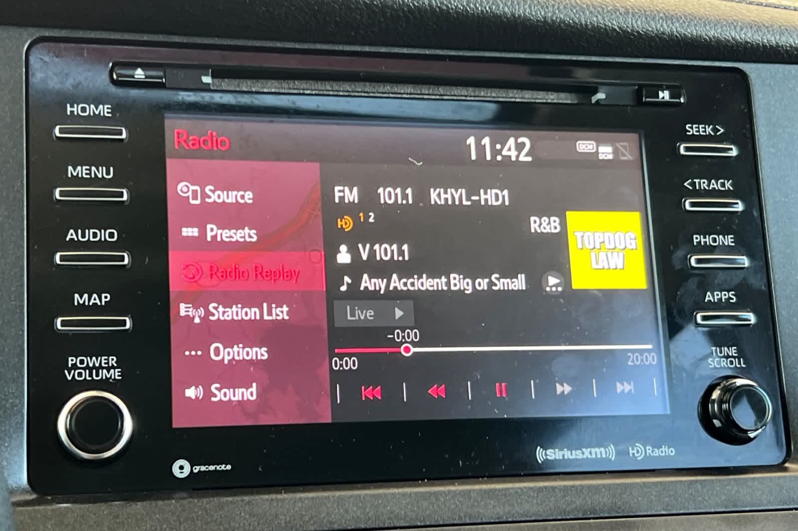 Thumbnail: 2020 Toyota Sienna - 21