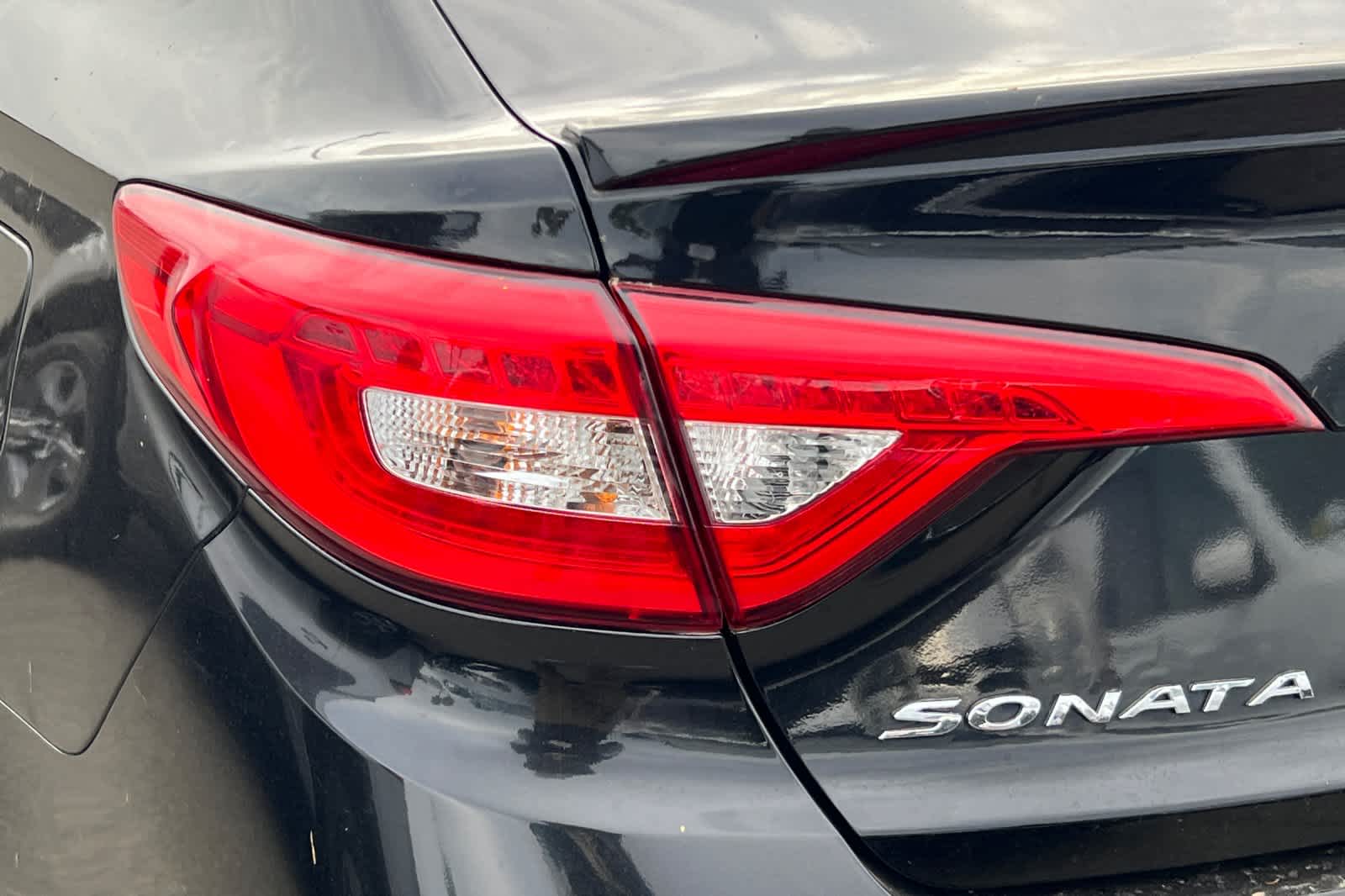 2017 Hyundai Sonata Limited 15