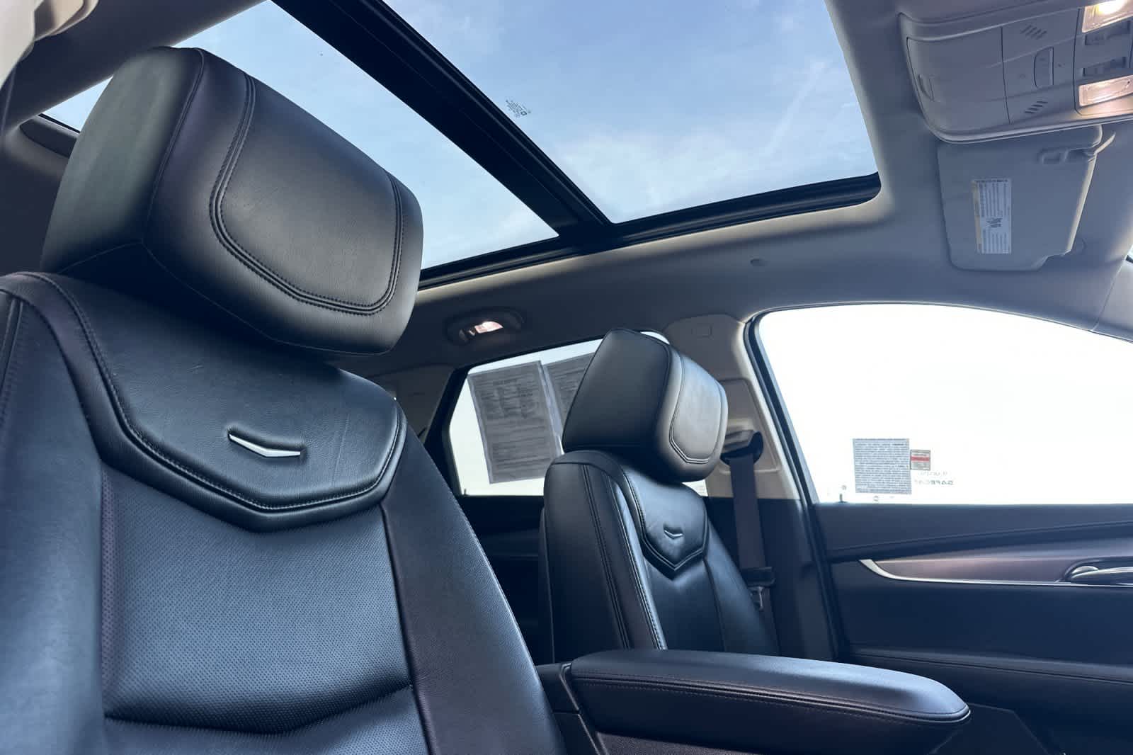 Thumbnail: 2017 Cadillac XT5 - 18