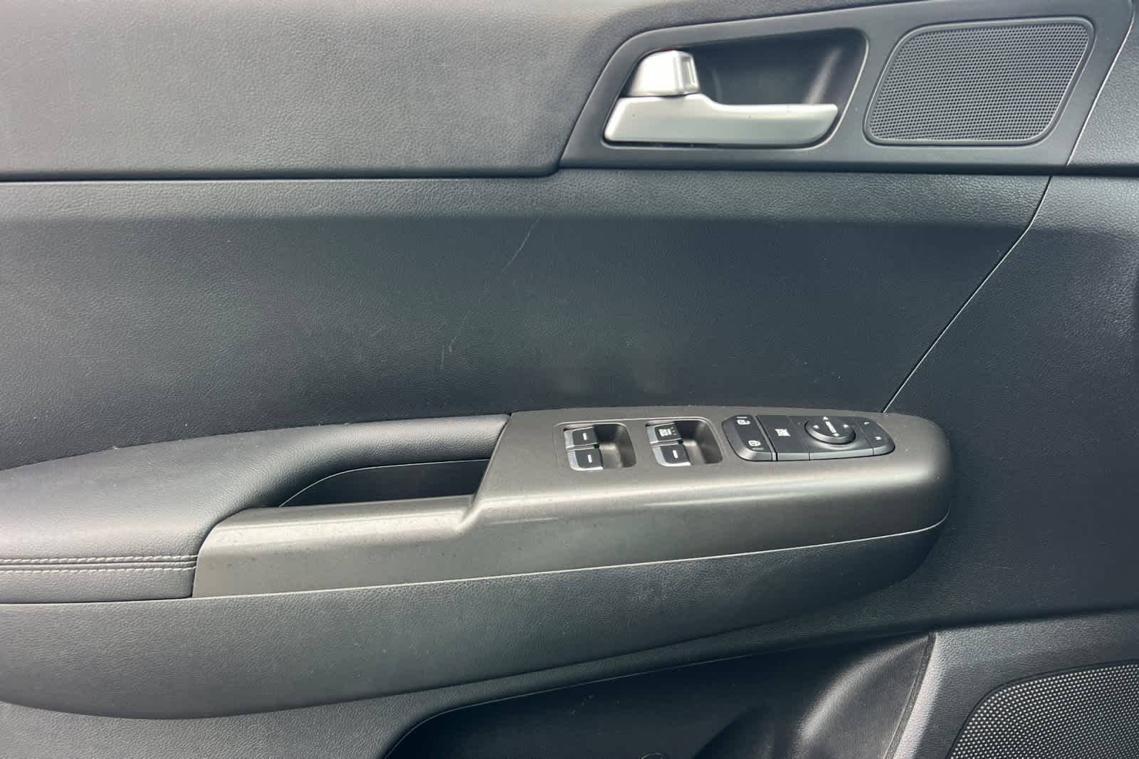 Thumbnail: 2019 Kia Sportage - 12