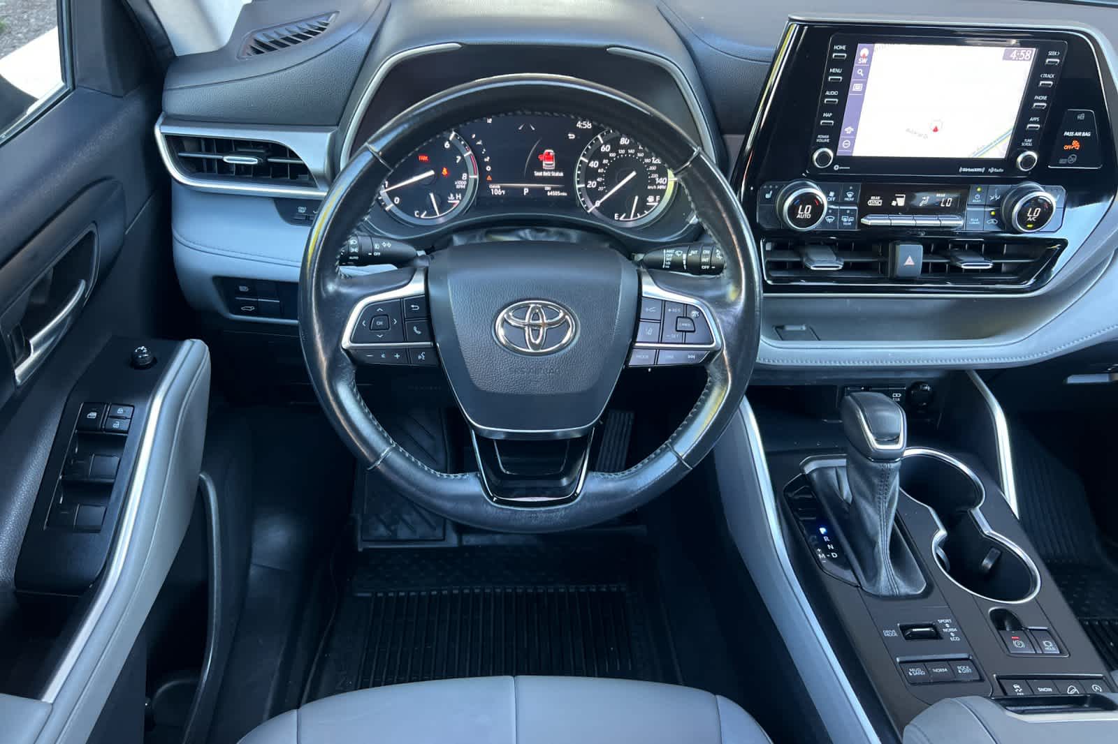 Thumbnail: 2021 Toyota Highlander - 14