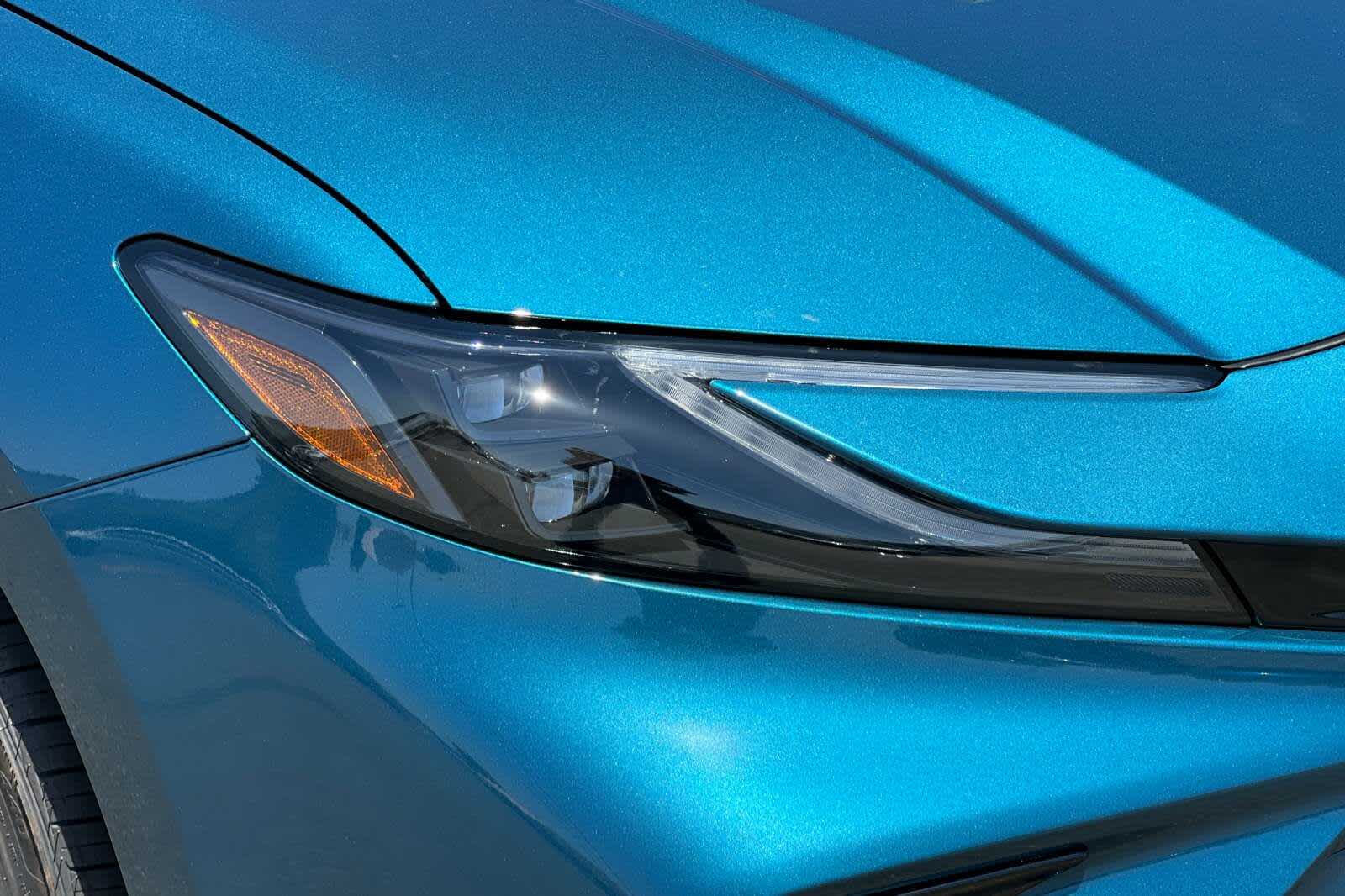 2025 Toyota Camry XSE 28