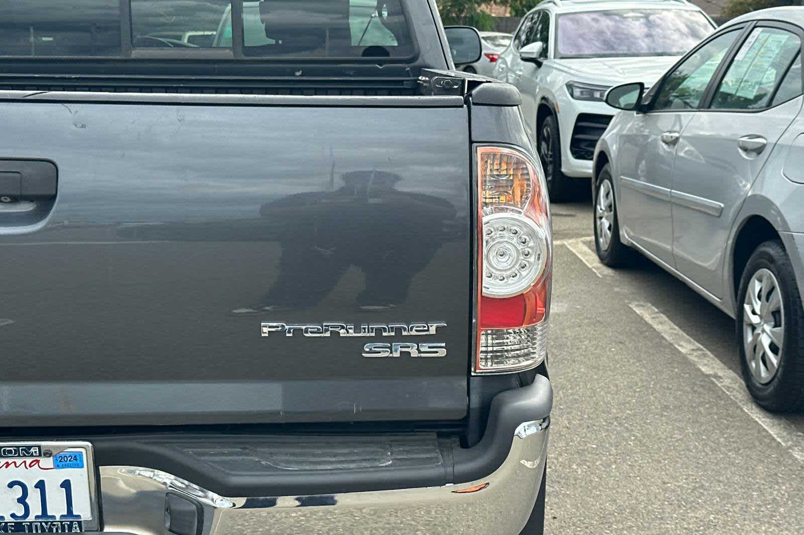 Thumbnail: 2009 Toyota Tacoma - 17