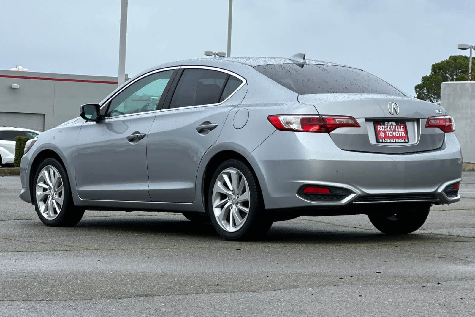 Thumbnail: 2018 Acura ILX - 7