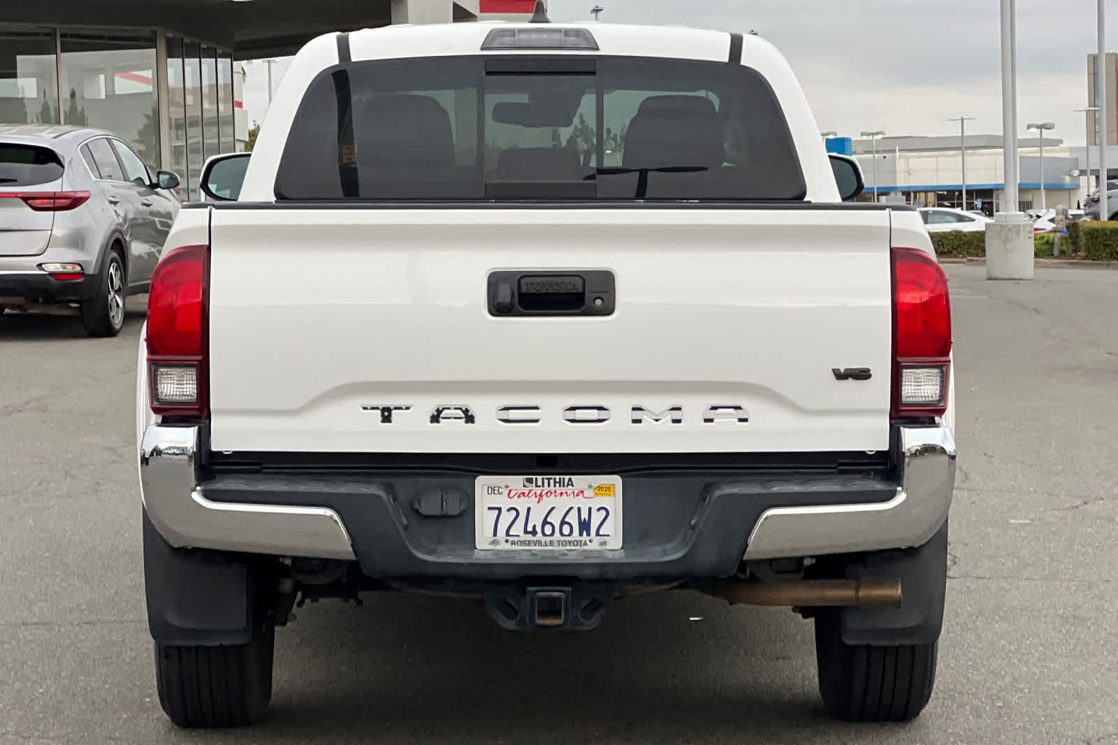 Thumbnail: 2020 Toyota Tacoma - 8