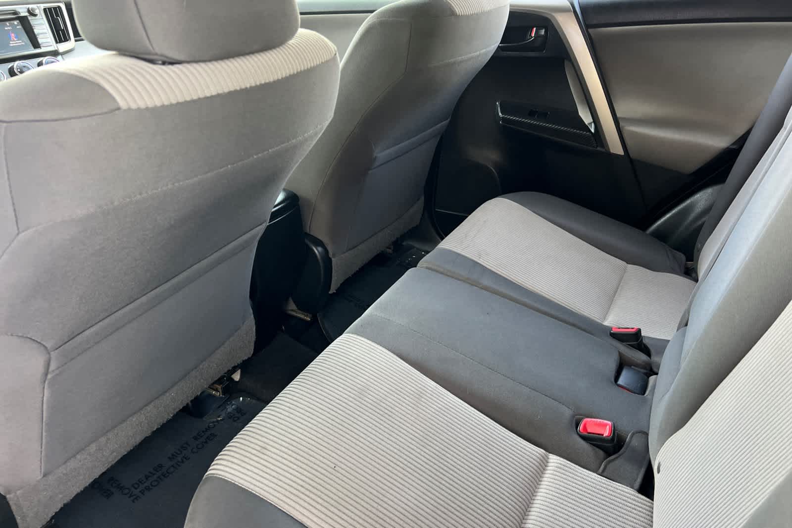 Thumbnail: 2015 Toyota RAV4 - 4