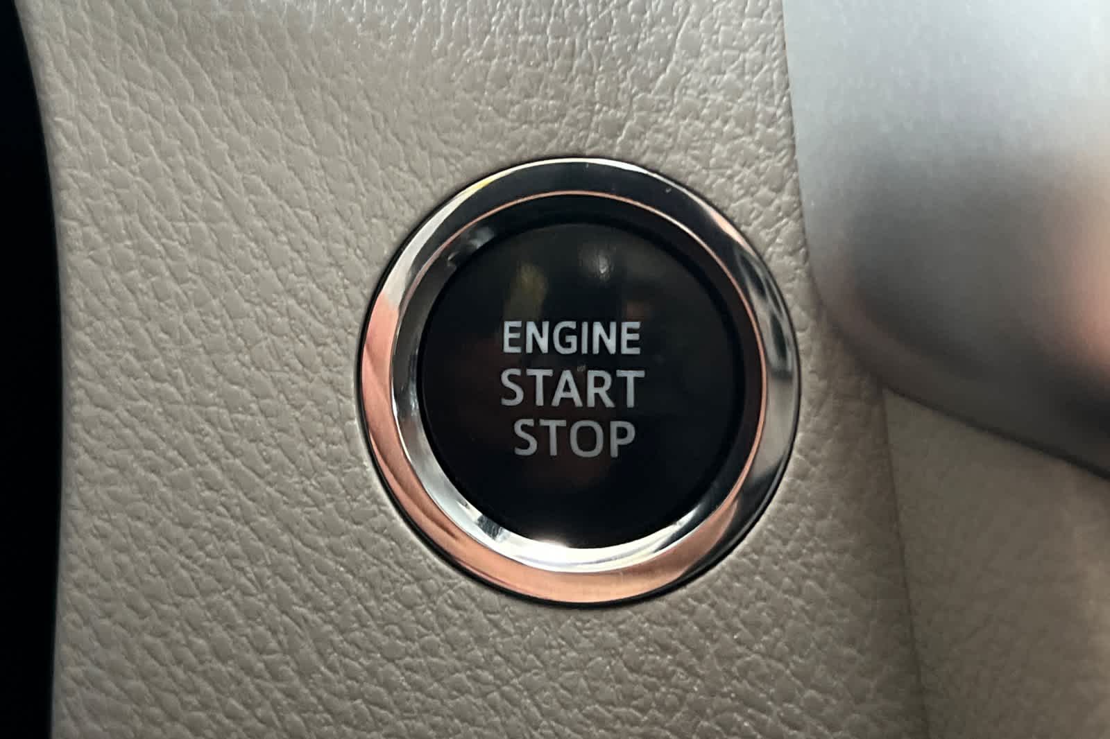 Thumbnail: 2018 Toyota Highlander - 26