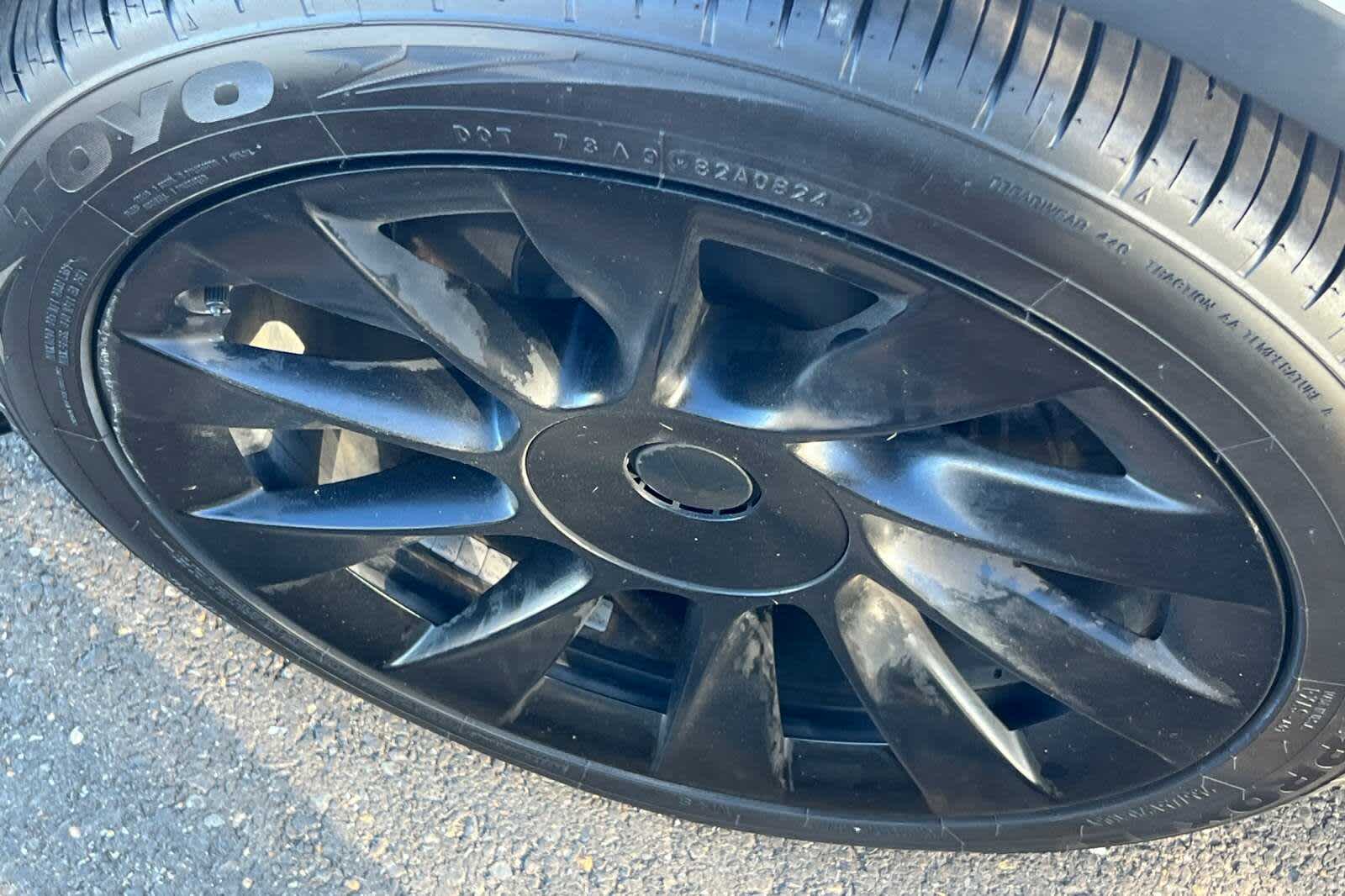 Thumbnail: 2022 Tesla Model Y - 21