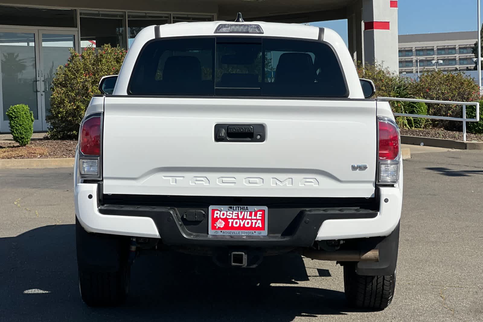 Thumbnail: 2021 Toyota Tacoma - 8