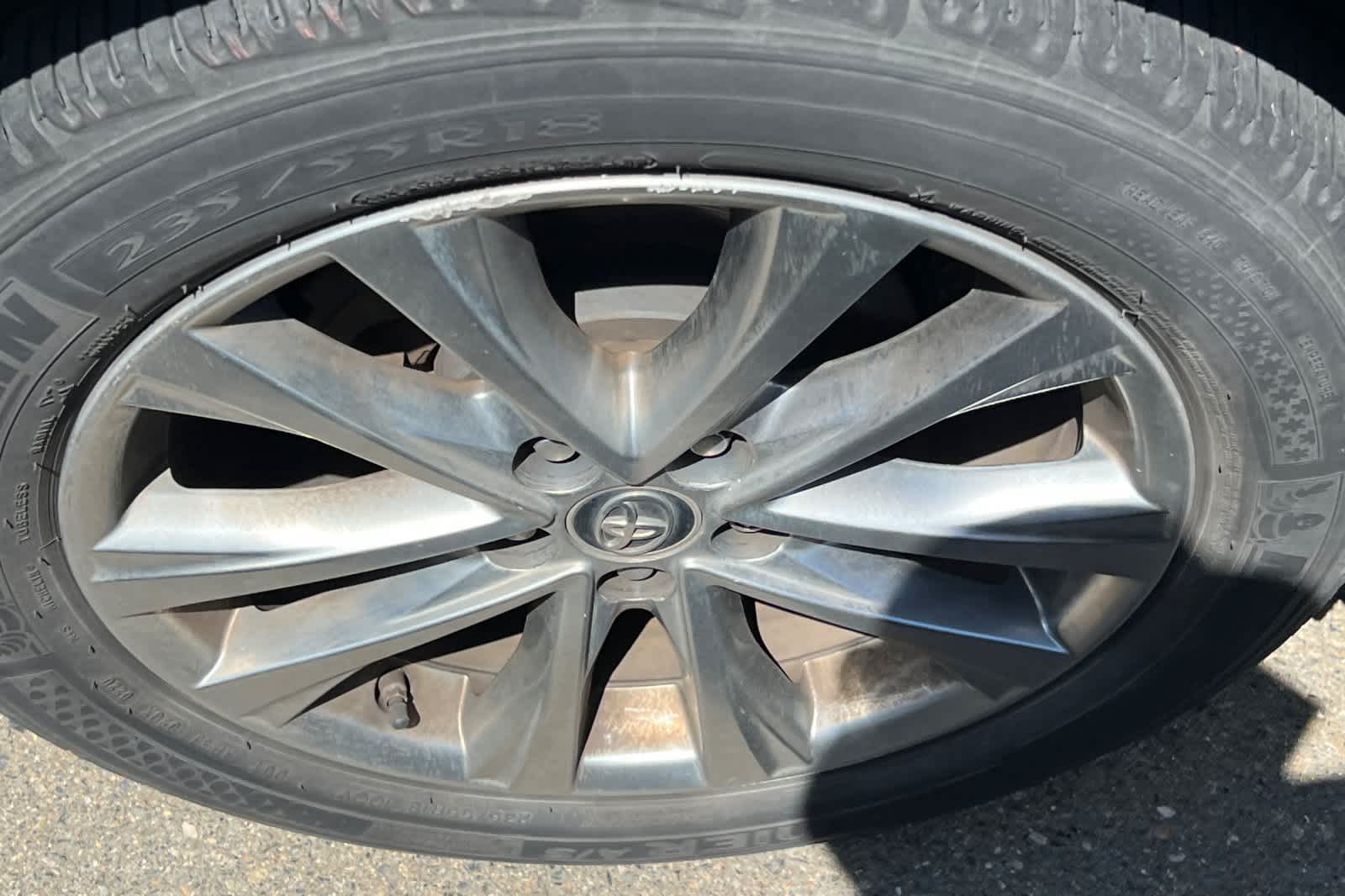 Thumbnail: 2017 Toyota RAV4 - 17