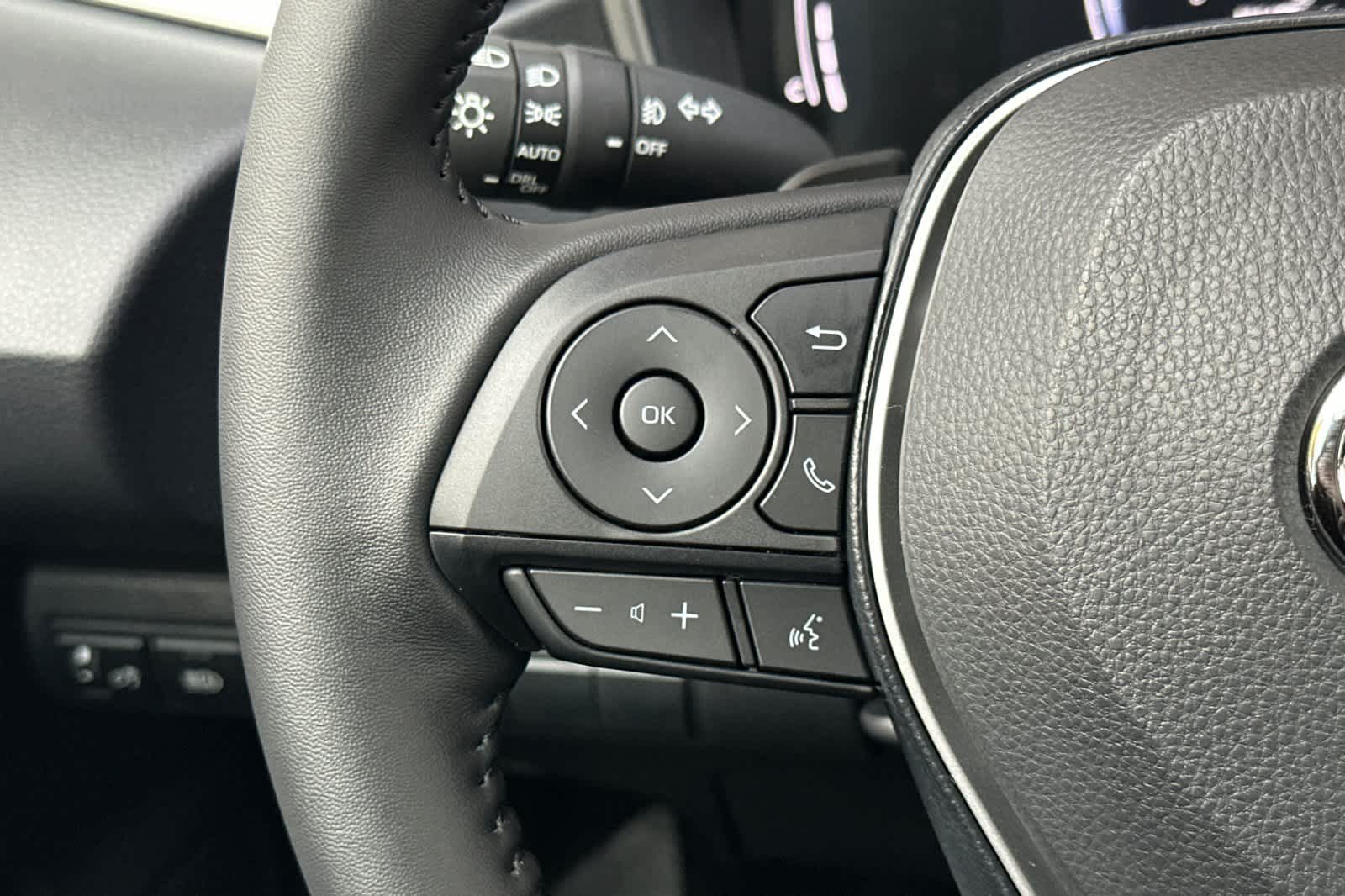 Thumbnail: 2026 Toyota Corolla - 25