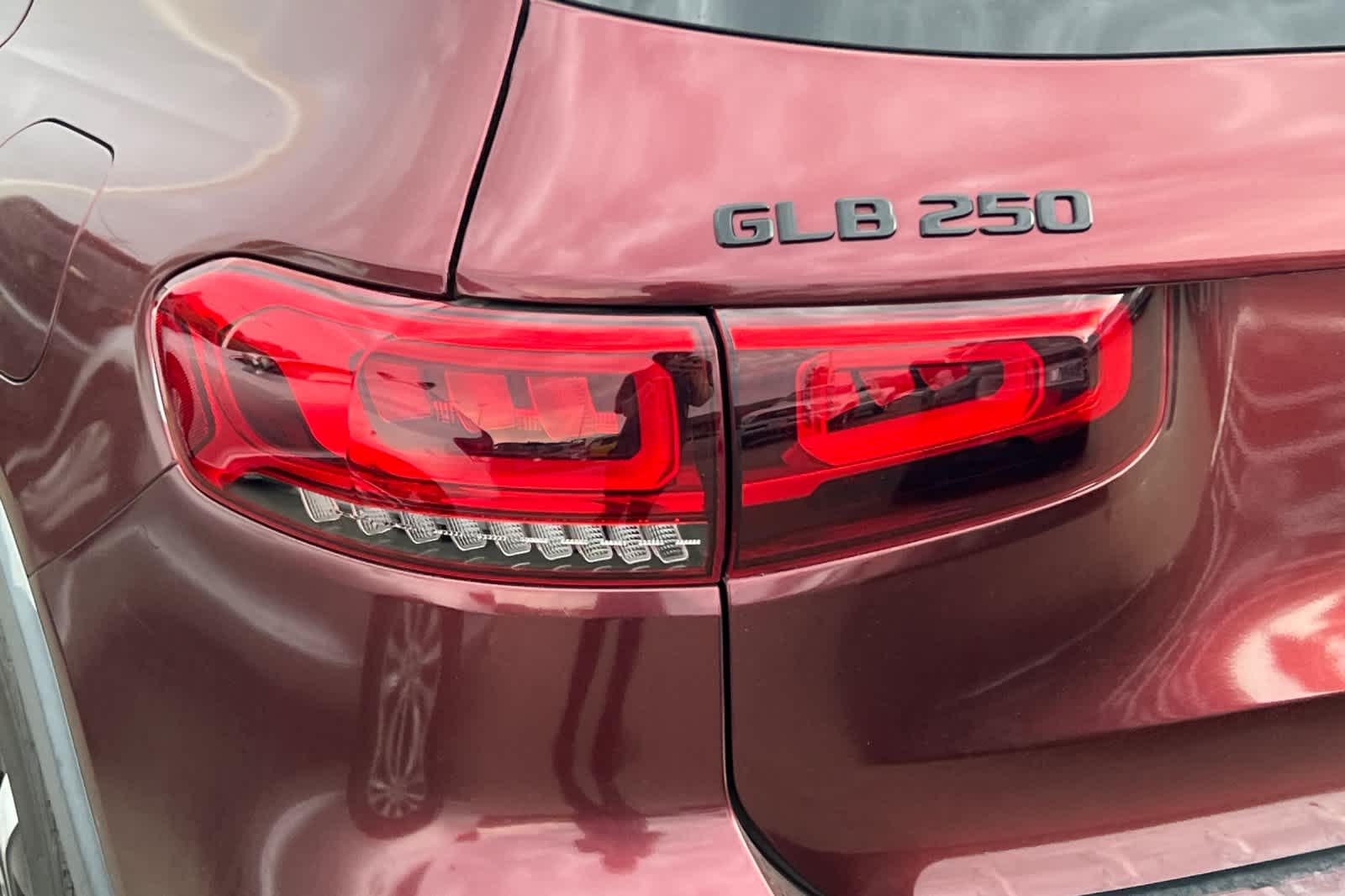 Thumbnail: 2021 Mercedes-Benz GLB - 15