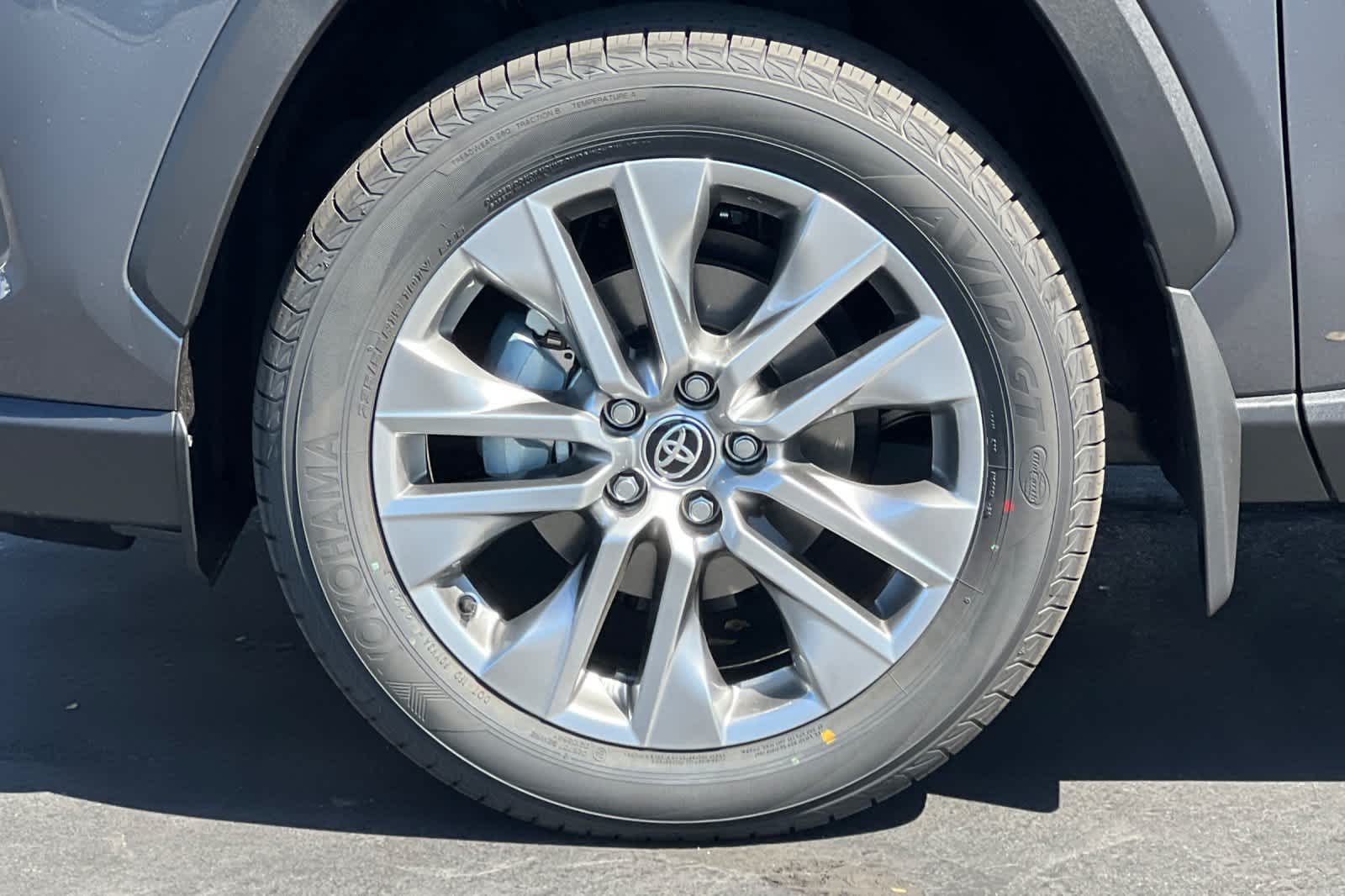 Thumbnail: 2025 Toyota RAV4 - 30