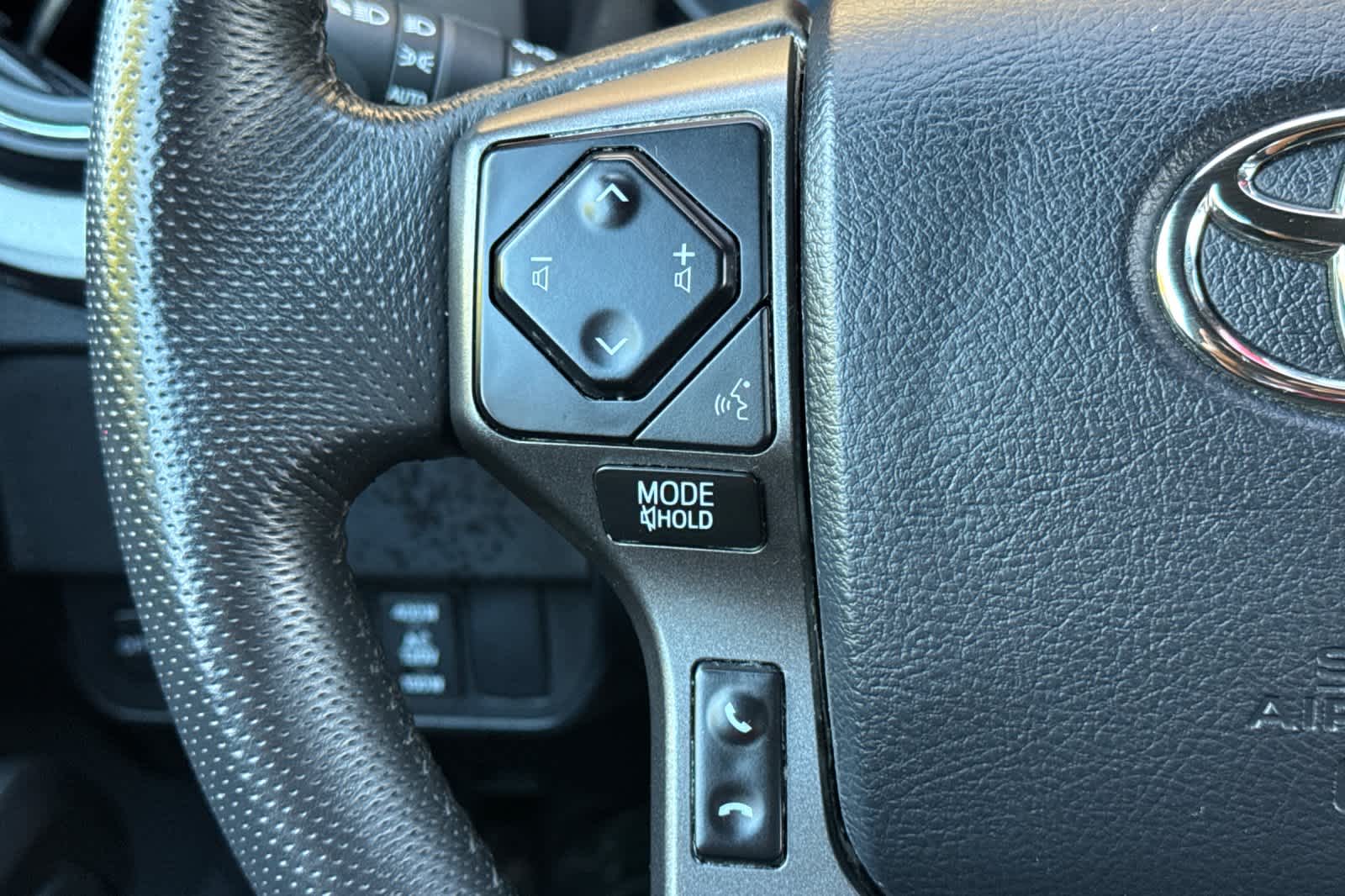 Thumbnail: 2023 Toyota Tacoma - 24