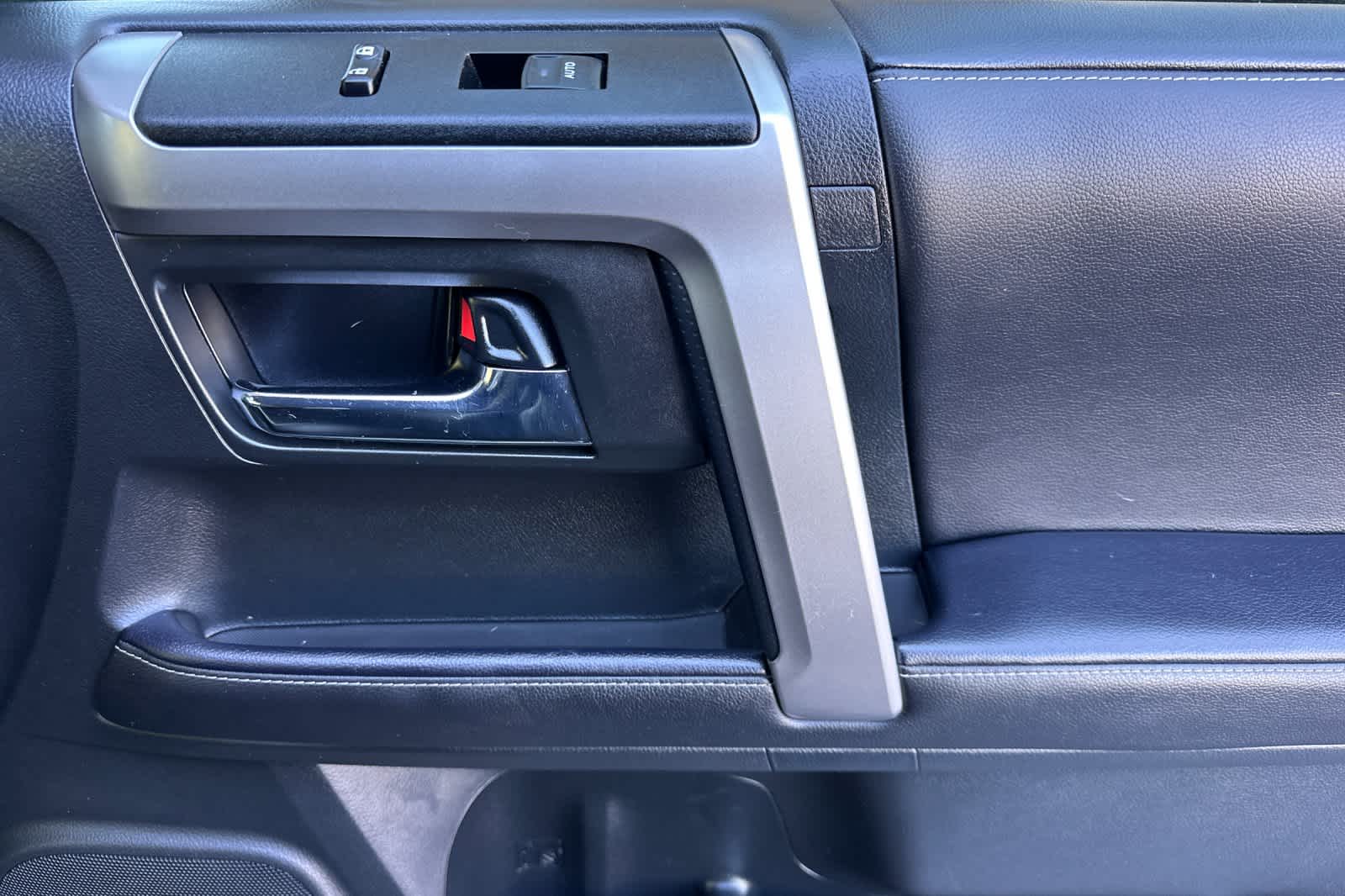 Thumbnail: 2022 Toyota 4Runner - 19