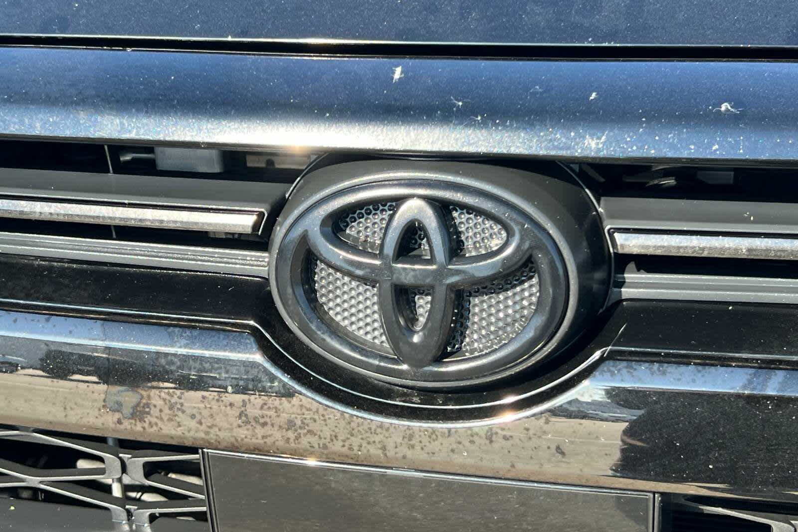 Thumbnail: 2020 Toyota 4Runner - 10