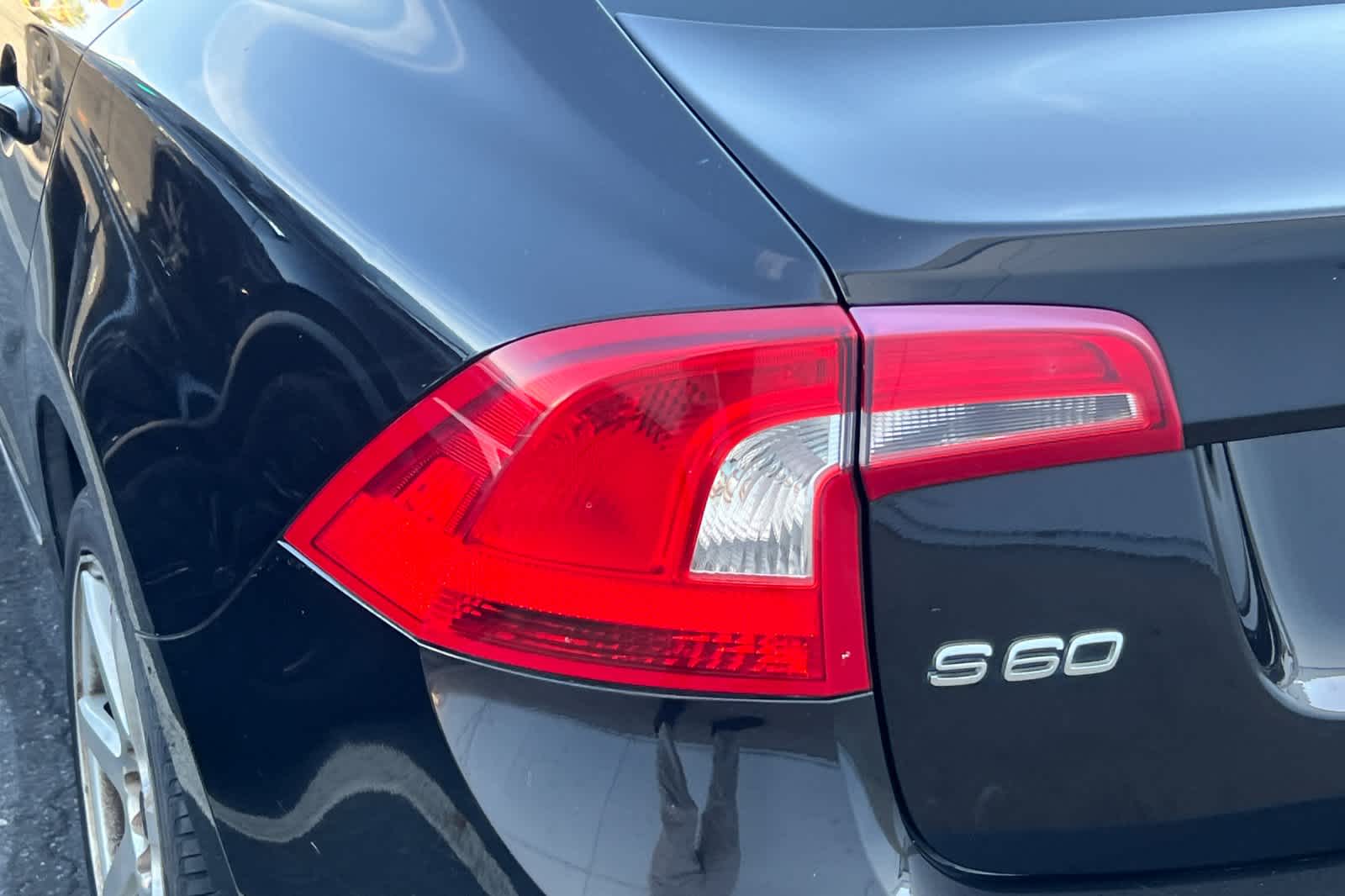 Thumbnail: 2011 Volvo S60 - 20