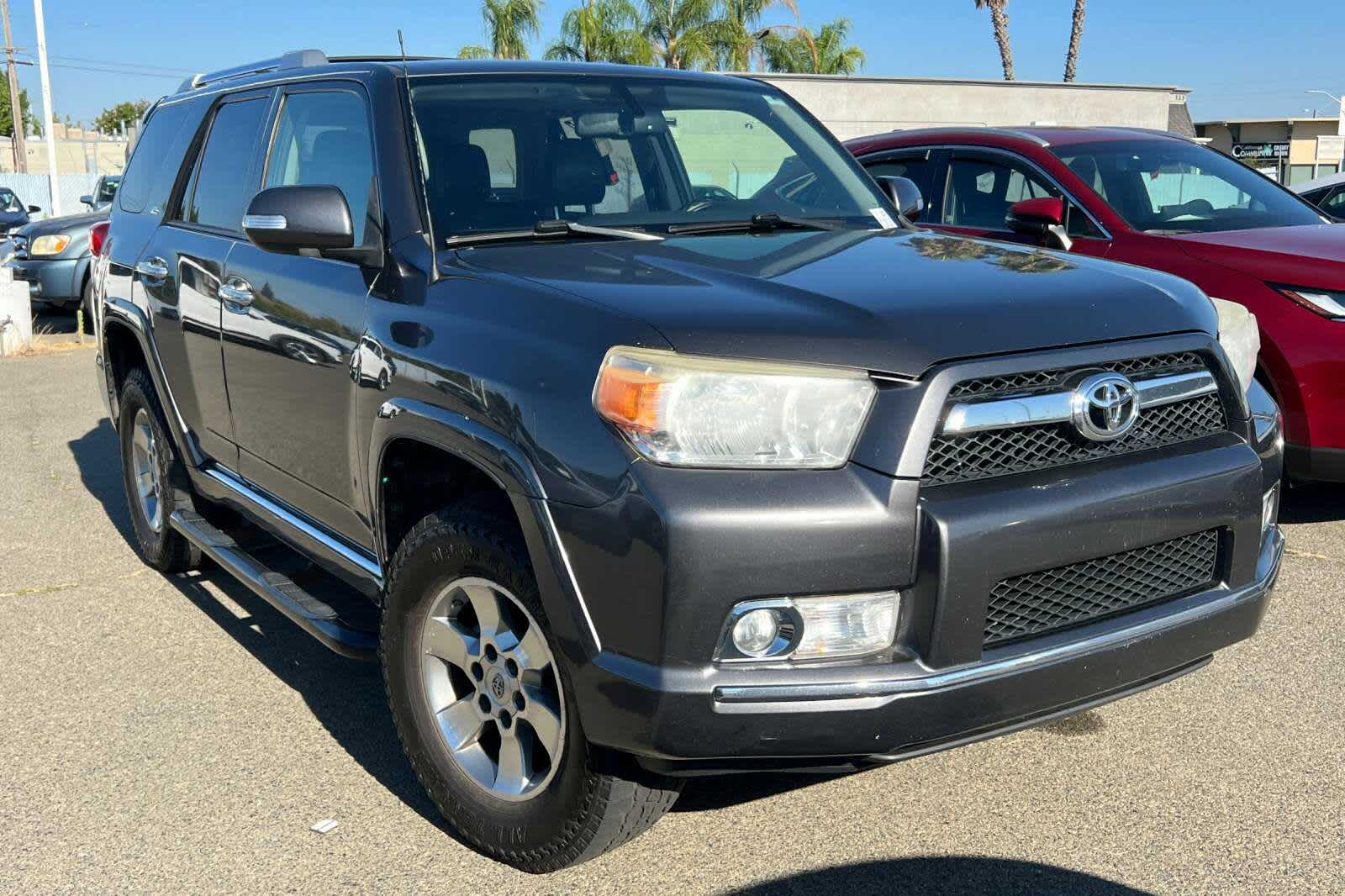Thumbnail: 2012 Toyota 4Runner - 3