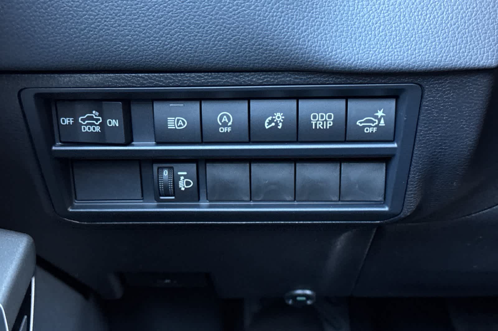 Thumbnail: 2026 Toyota Tundra - 28