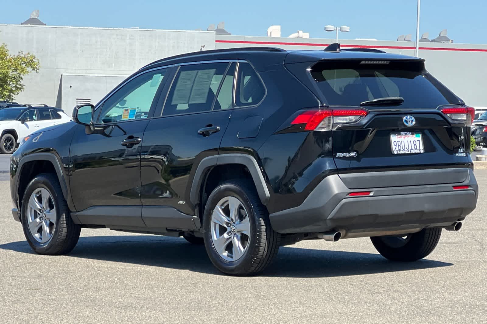 Thumbnail: 2022 Toyota RAV4 - 7