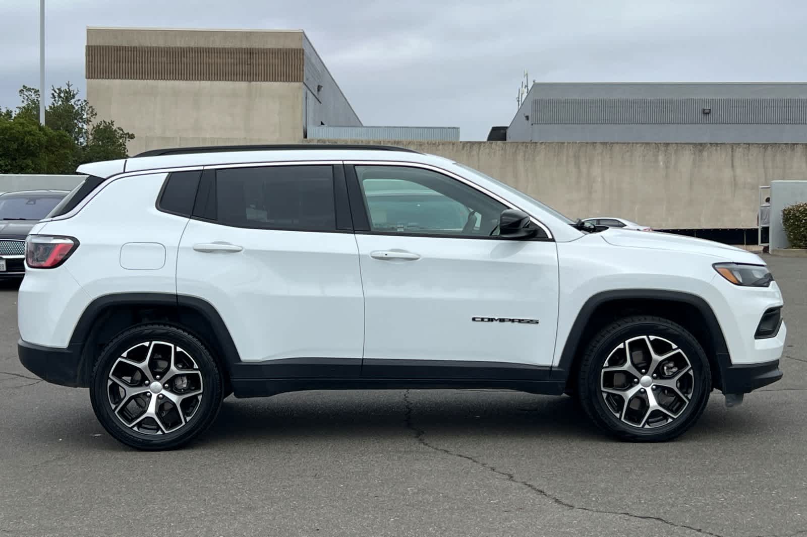 Thumbnail: 2024 Jeep Compass - 6