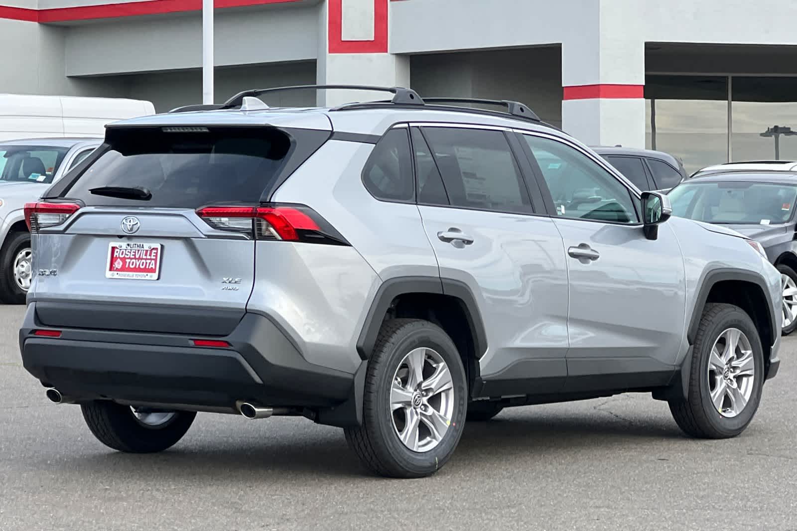 Thumbnail: 2025 Toyota RAV4 - 2