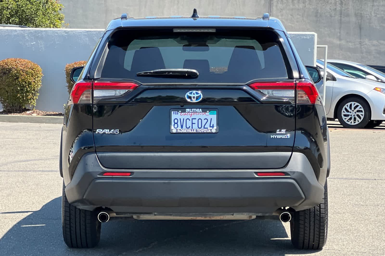Thumbnail: 2021 Toyota RAV4 - 8