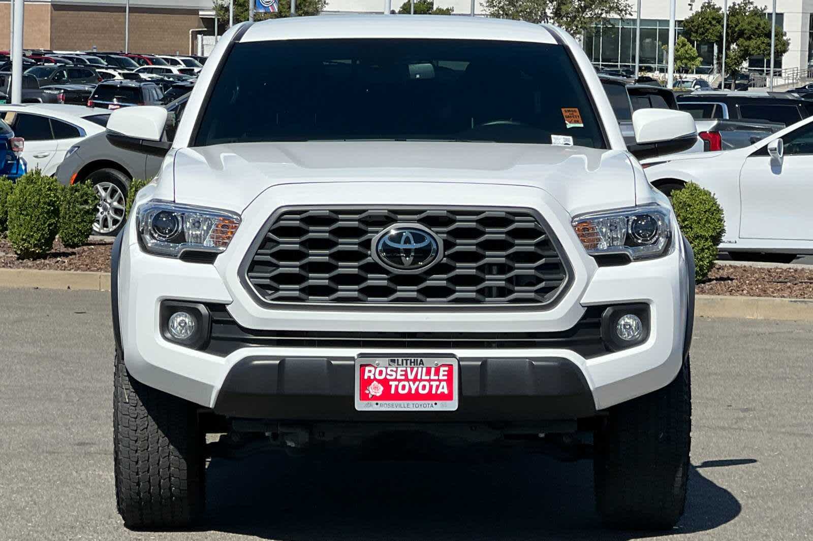 Thumbnail: 2023 Toyota Tacoma - 10