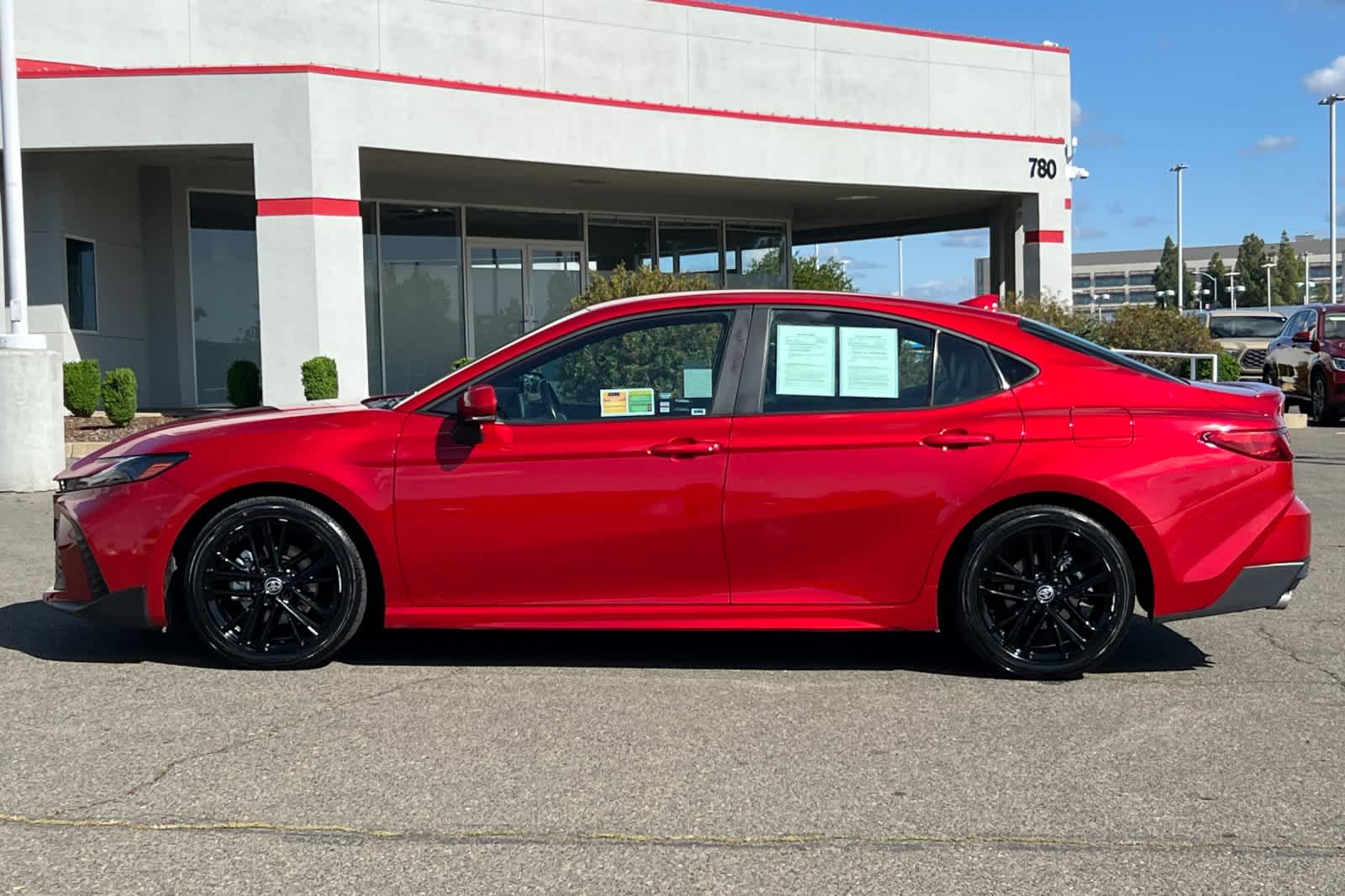 Thumbnail: 2025 Toyota Camry - 9