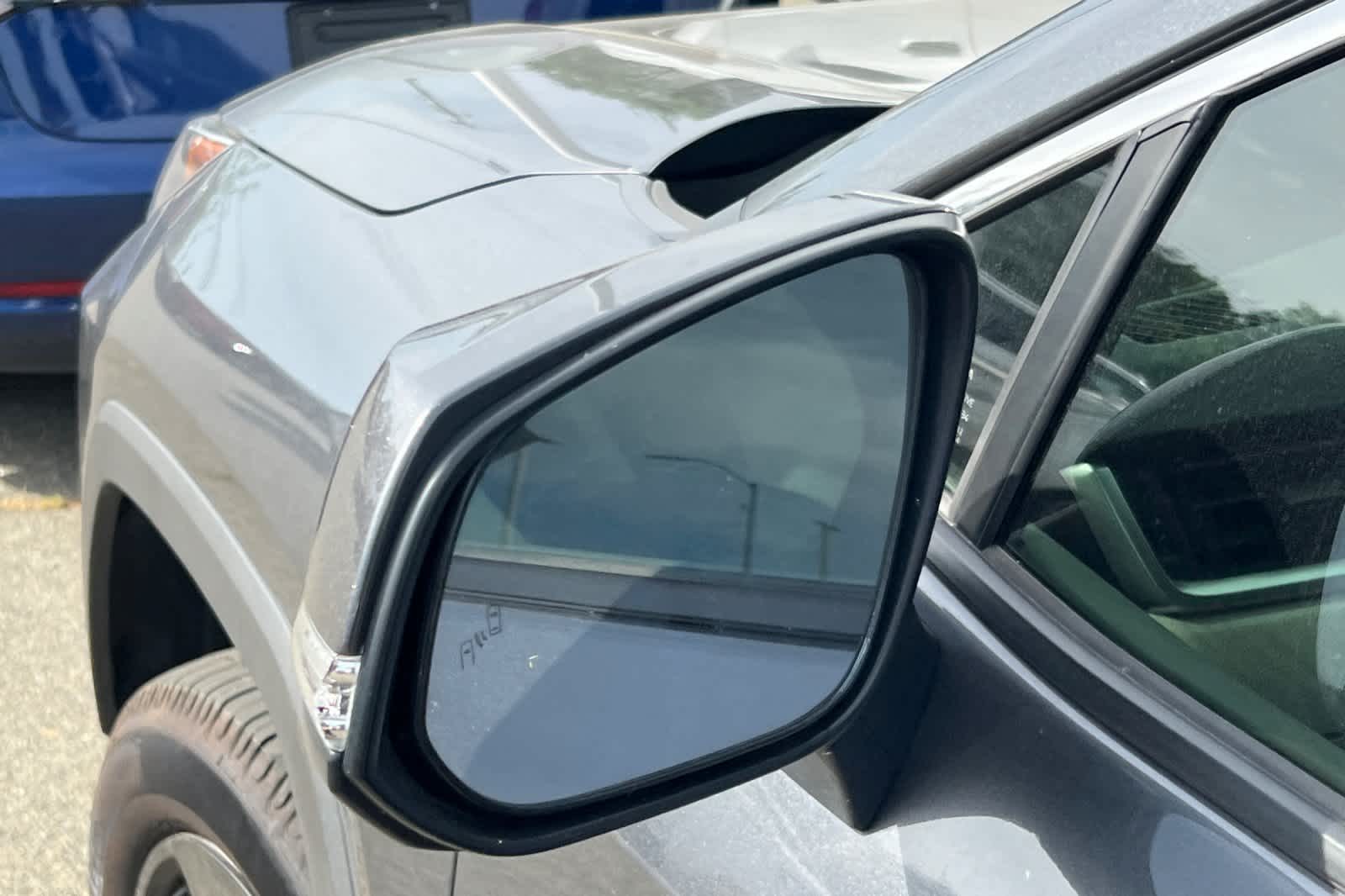 Thumbnail: 2024 Toyota RAV4 - 8