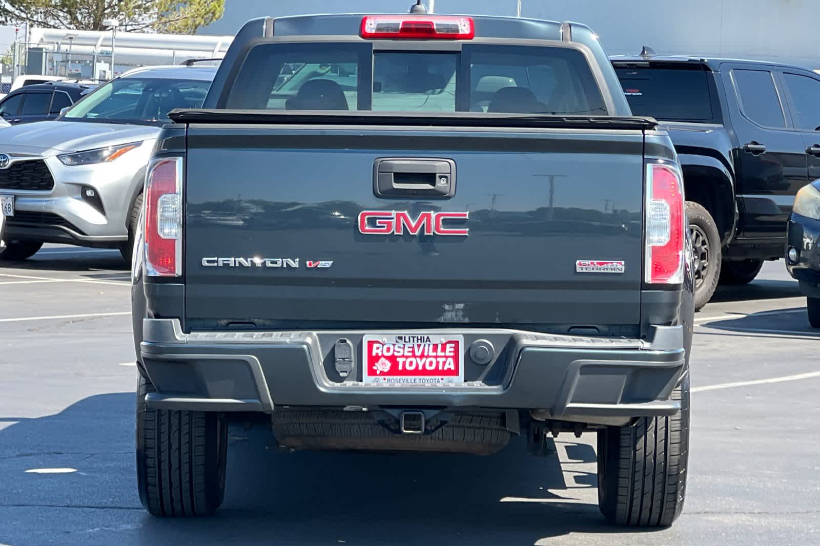 Thumbnail: 2018 GMC Canyon - 8