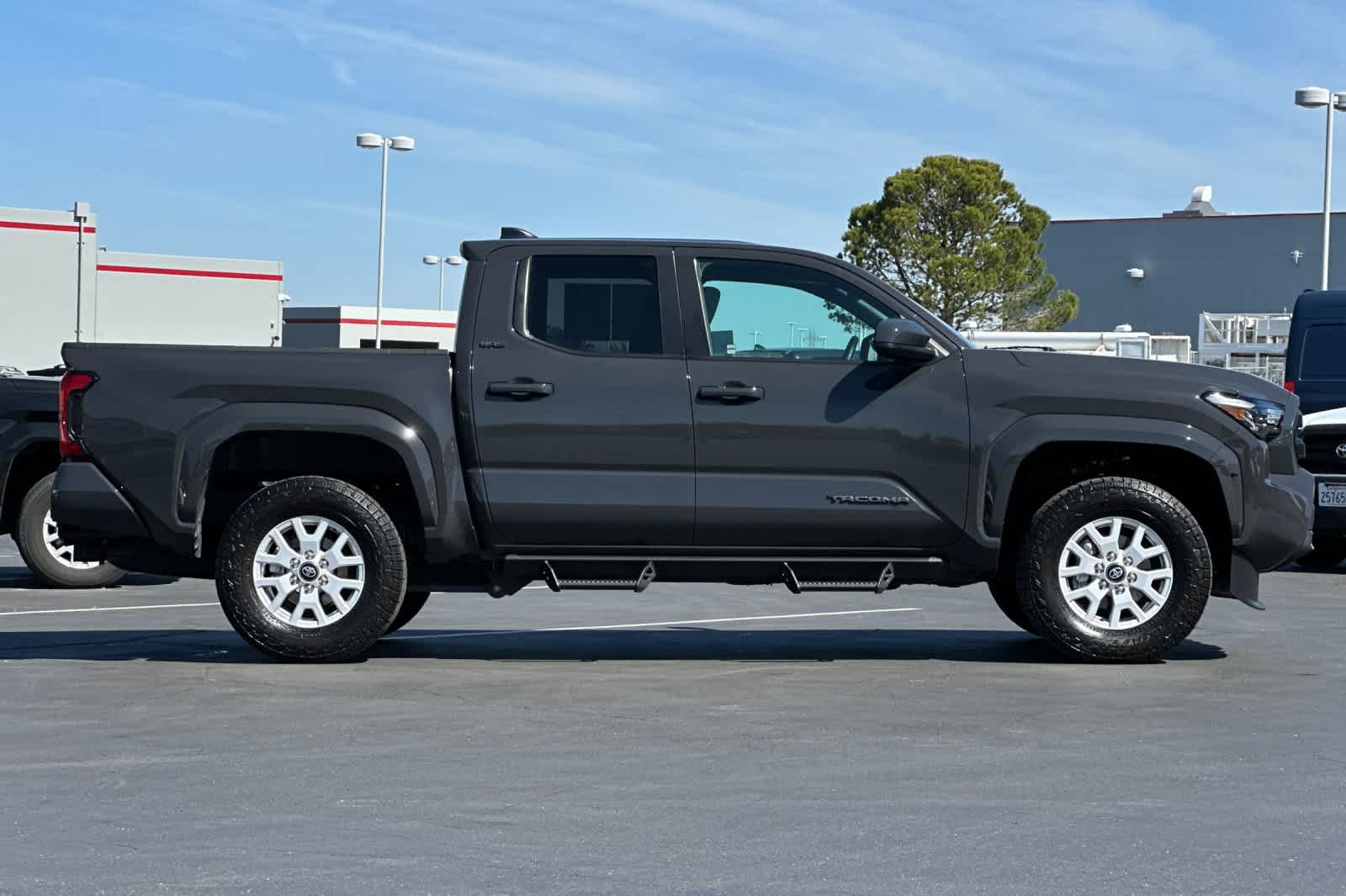 Thumbnail: 2024 Toyota Tacoma - 6