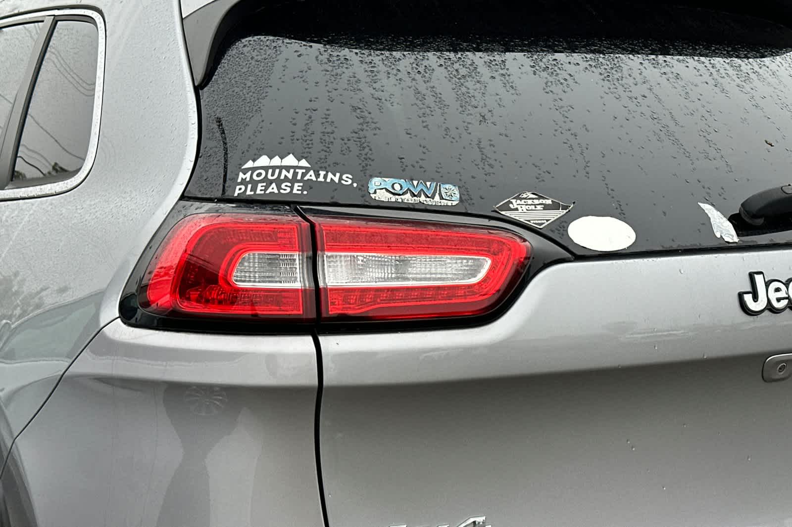 Thumbnail: 2017 Jeep Cherokee - 15