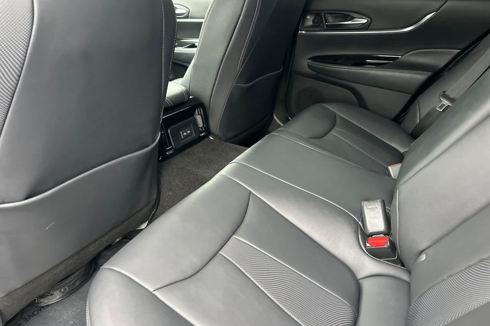 Thumbnail: 2023 Toyota Mirai - 4