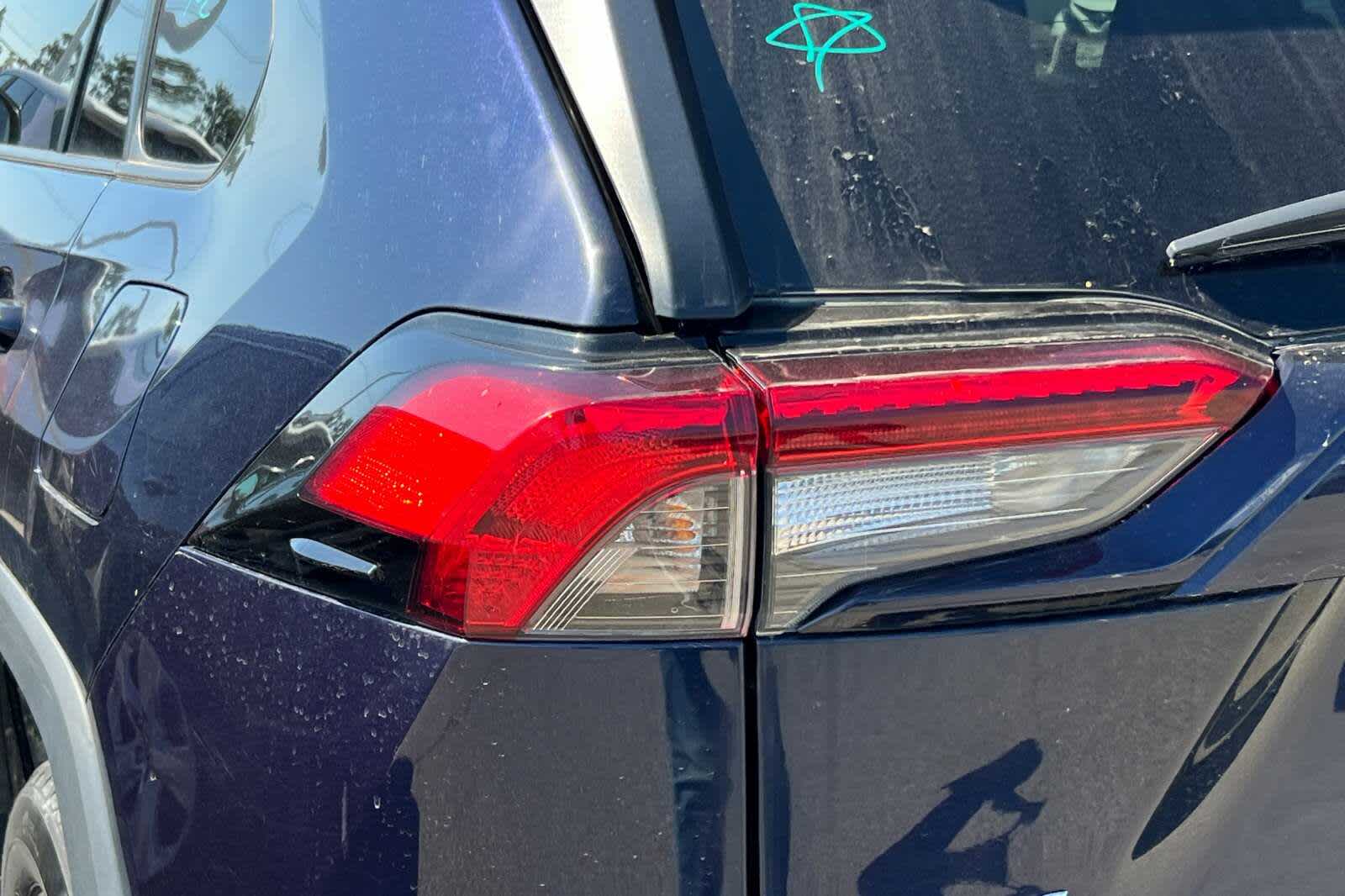Thumbnail: 2022 Toyota RAV4 - 15