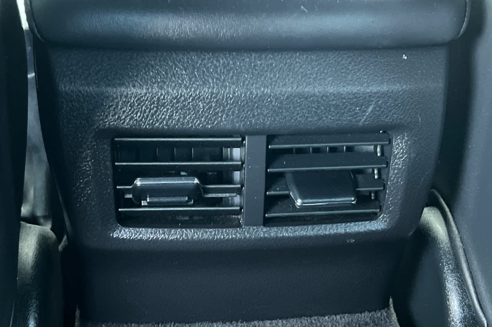 Thumbnail: 2018 Lexus IS - 14