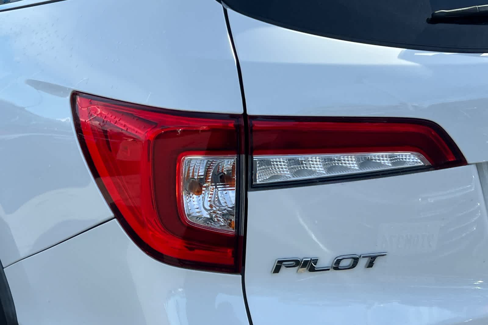 Thumbnail: 2020 Honda Pilot - 15