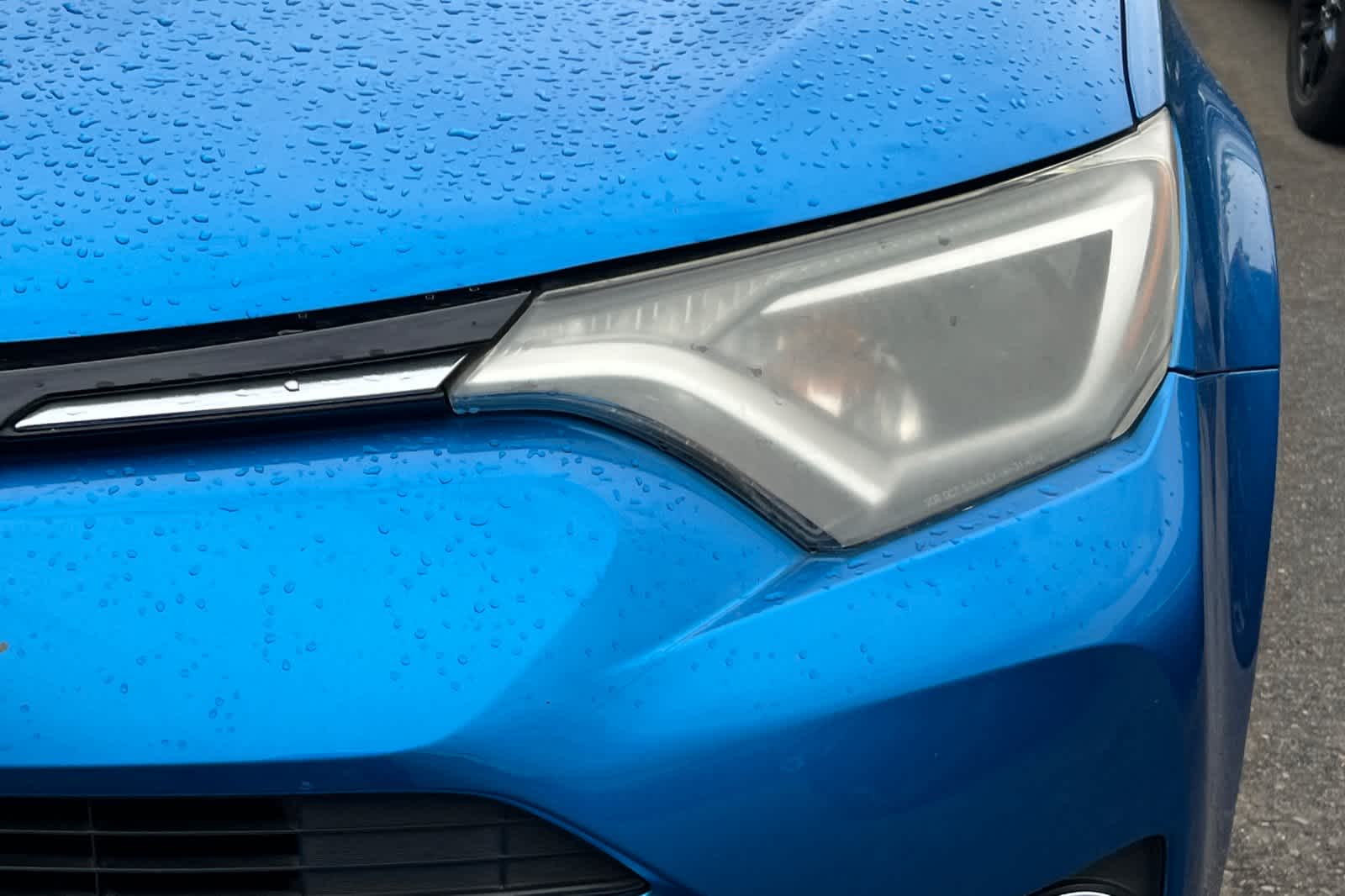 Thumbnail: 2016 Toyota RAV4 - 10
