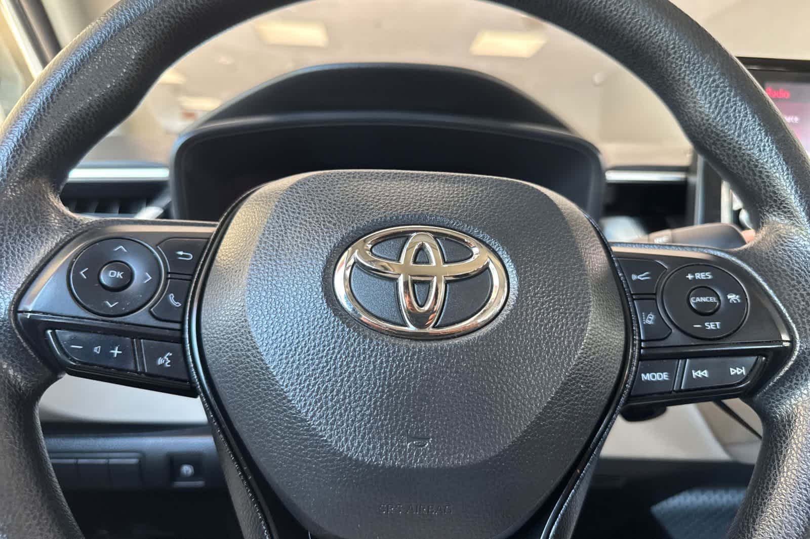 Thumbnail: 2022 Toyota Corolla - 23