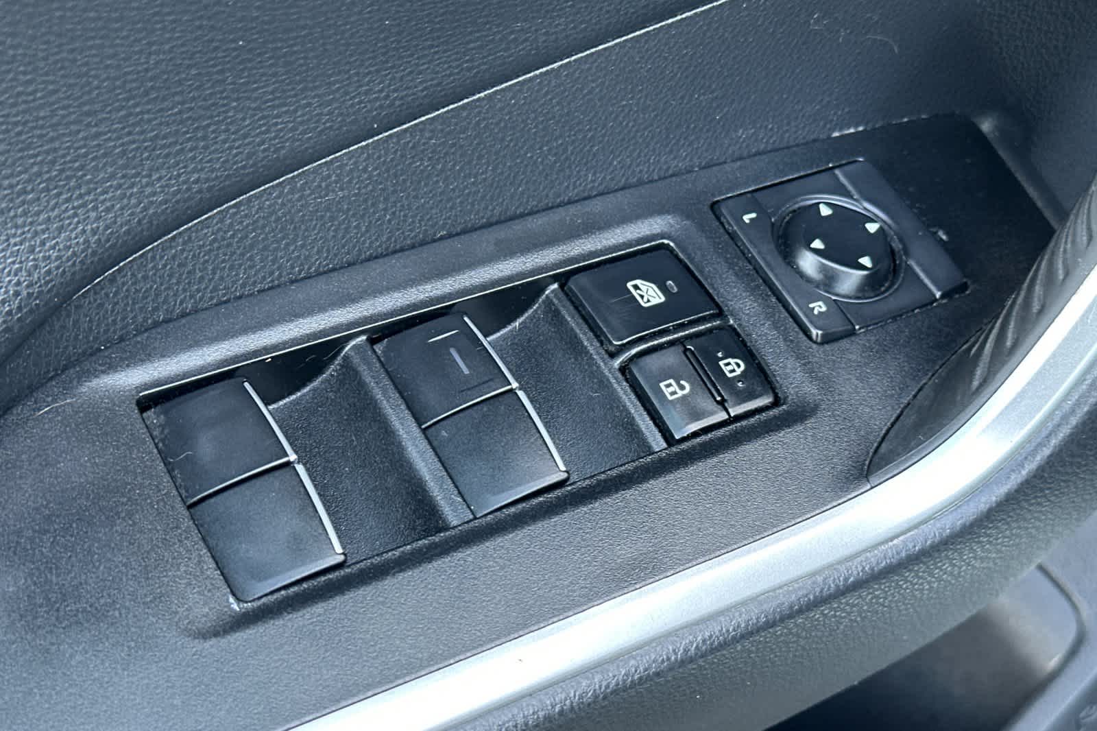 Thumbnail: 2021 Toyota RAV4 - 13