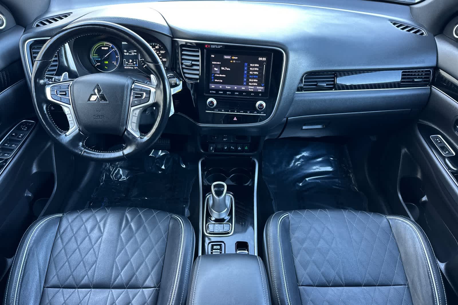 Thumbnail: 2022 Mitsubishi Outlander - 3