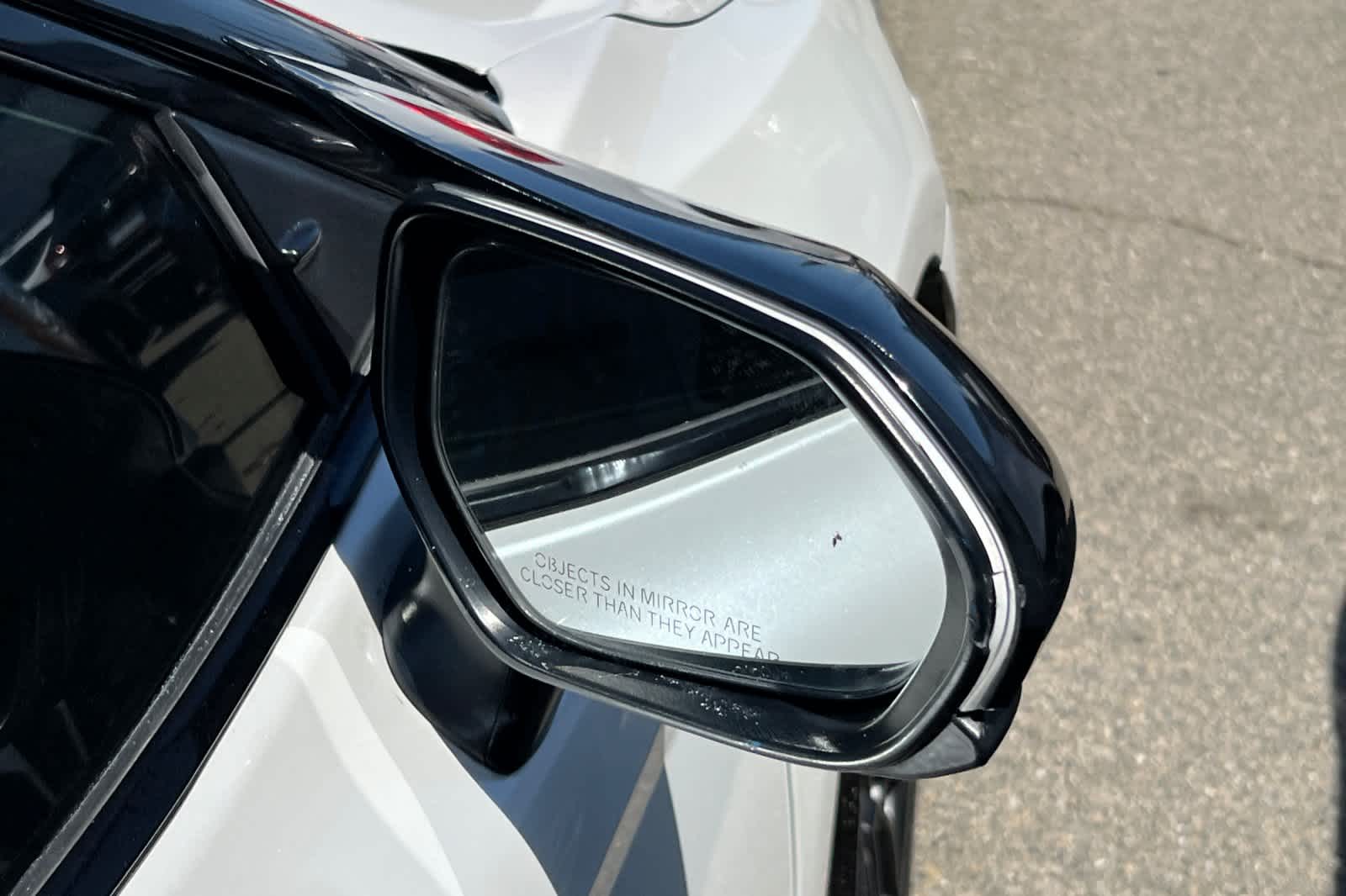 Thumbnail: 2020 Toyota Camry - 16