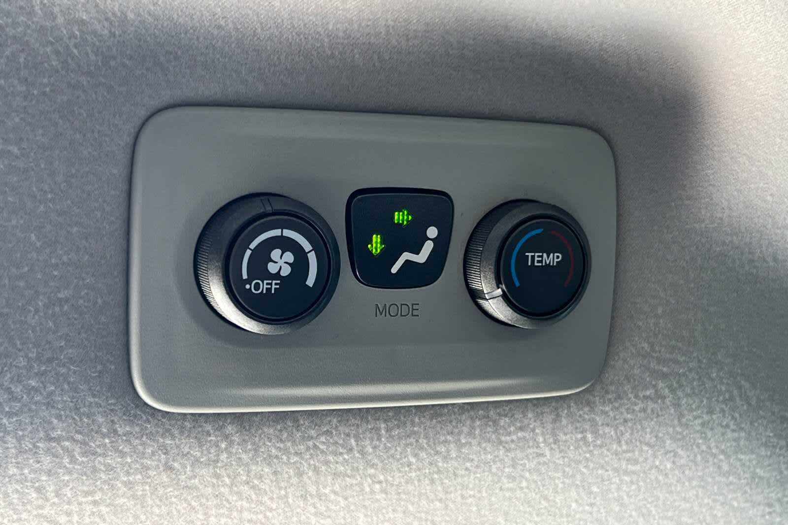 2012 Toyota Sienna LE 14