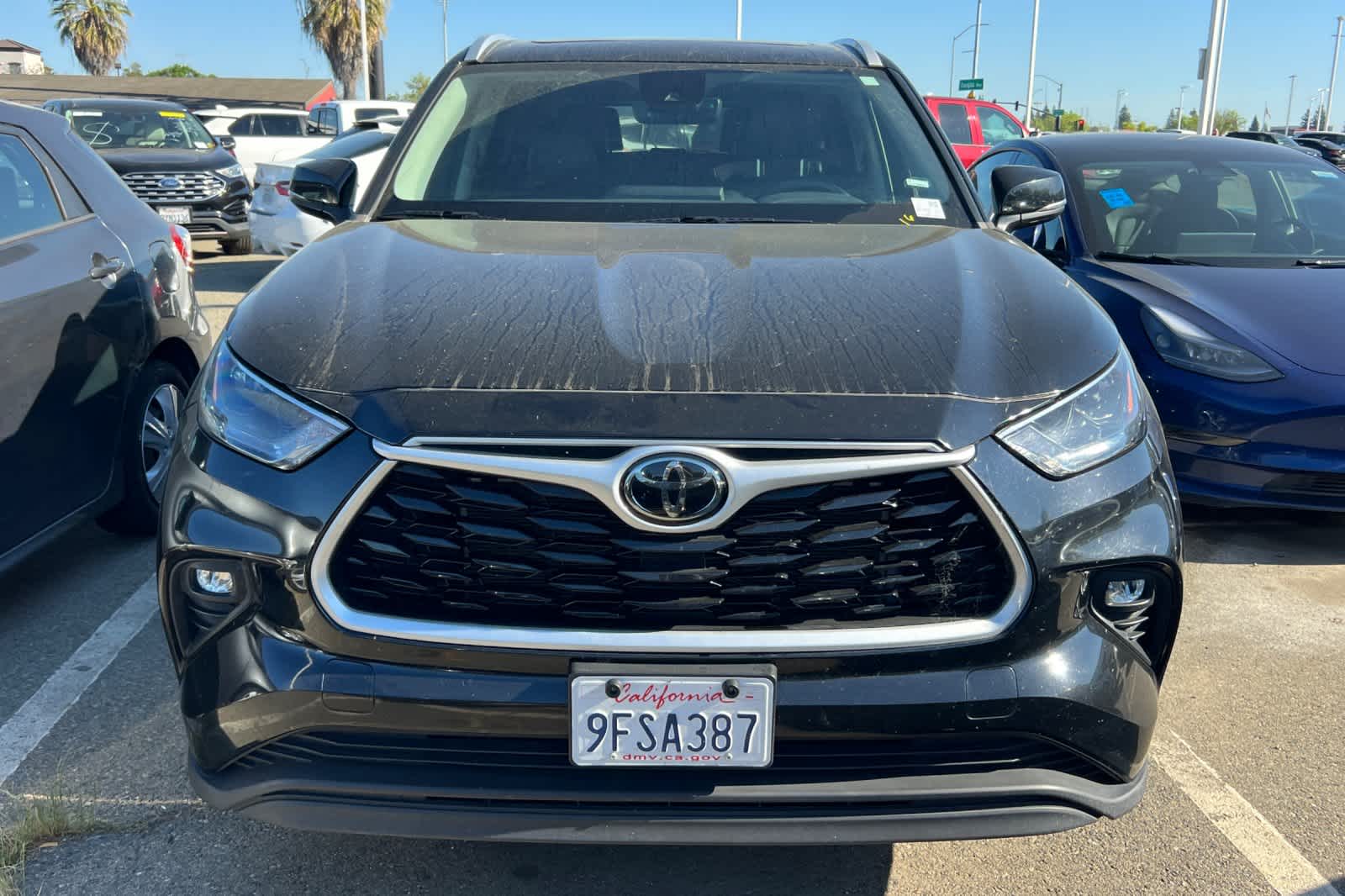 Thumbnail: 2023 Toyota Highlander - 2