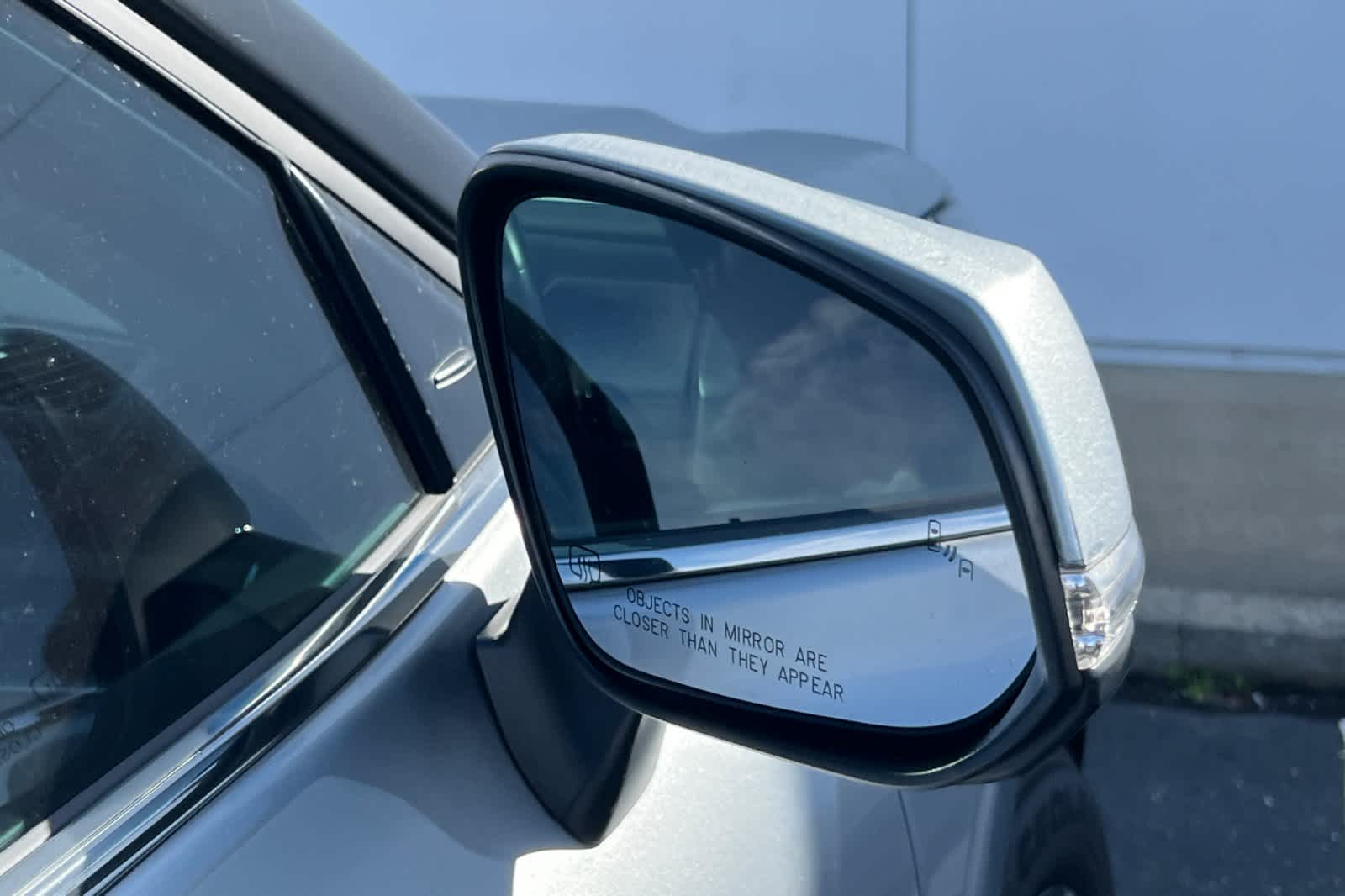 Thumbnail: 2023 Toyota Highlander - 13