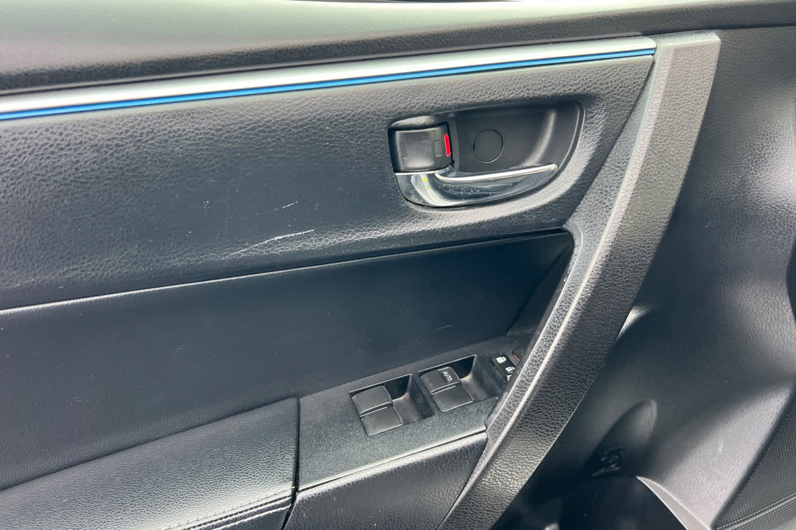 Thumbnail: 2014 Toyota Corolla - 12