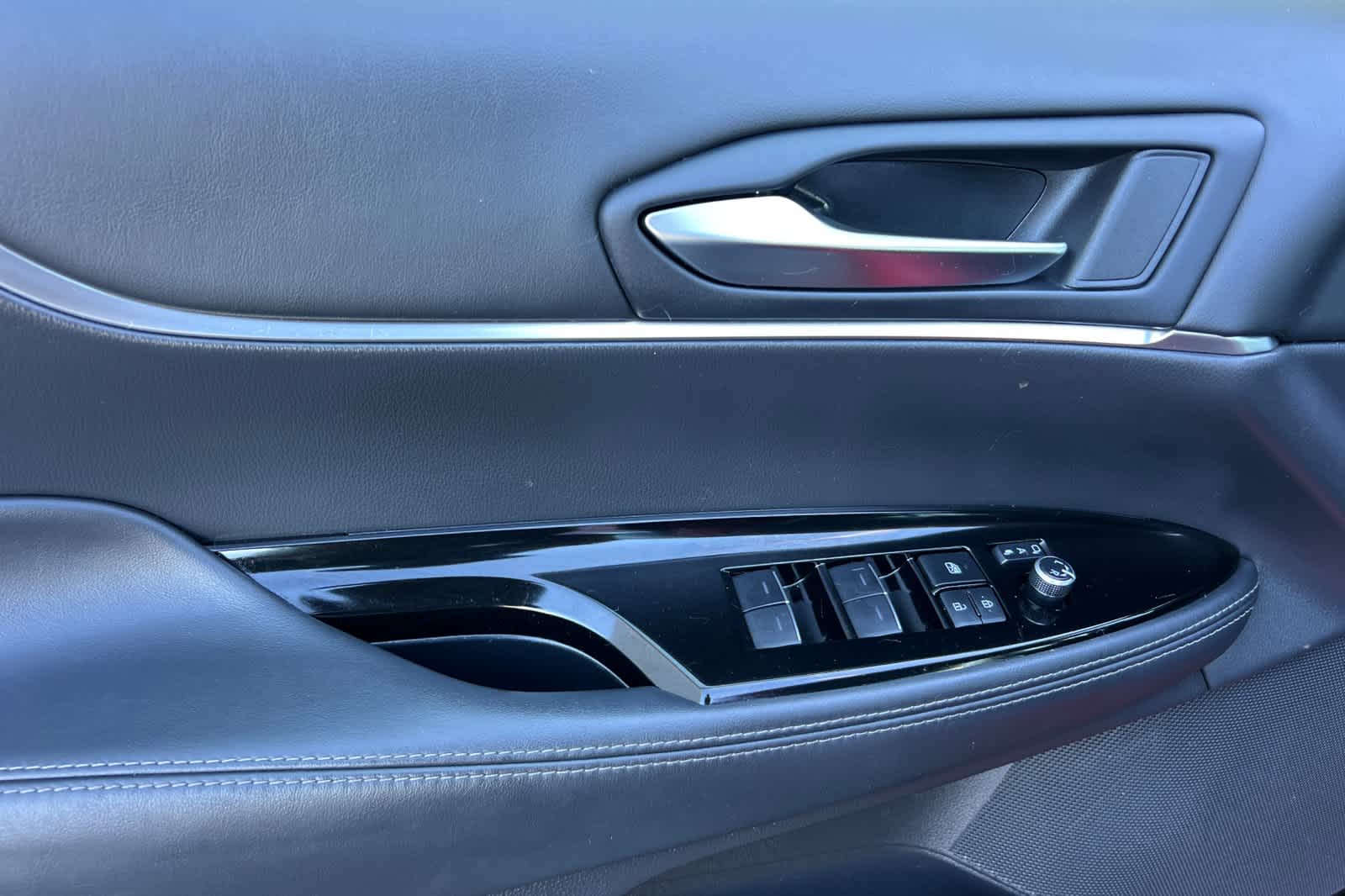 Thumbnail: 2021 Toyota Mirai - 12