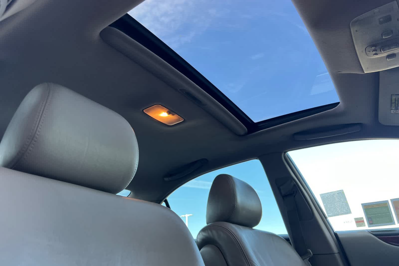 Thumbnail: 2004 Lexus ES - 17