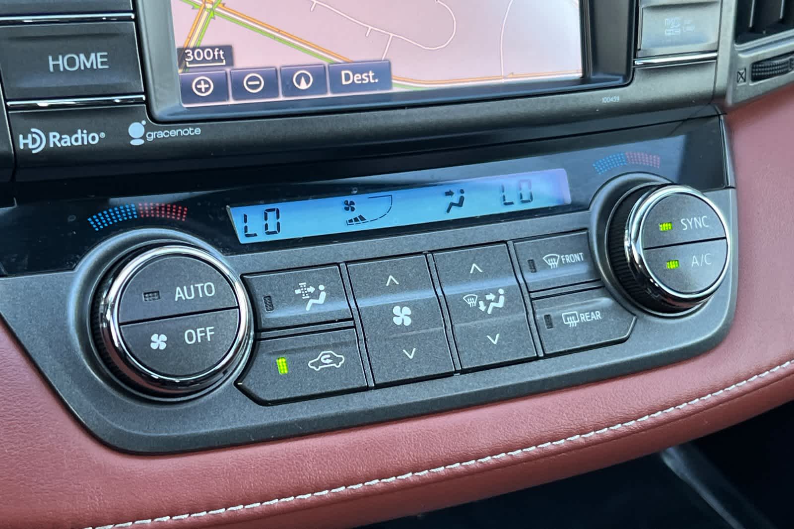 Thumbnail: 2015 Toyota RAV4 - 22