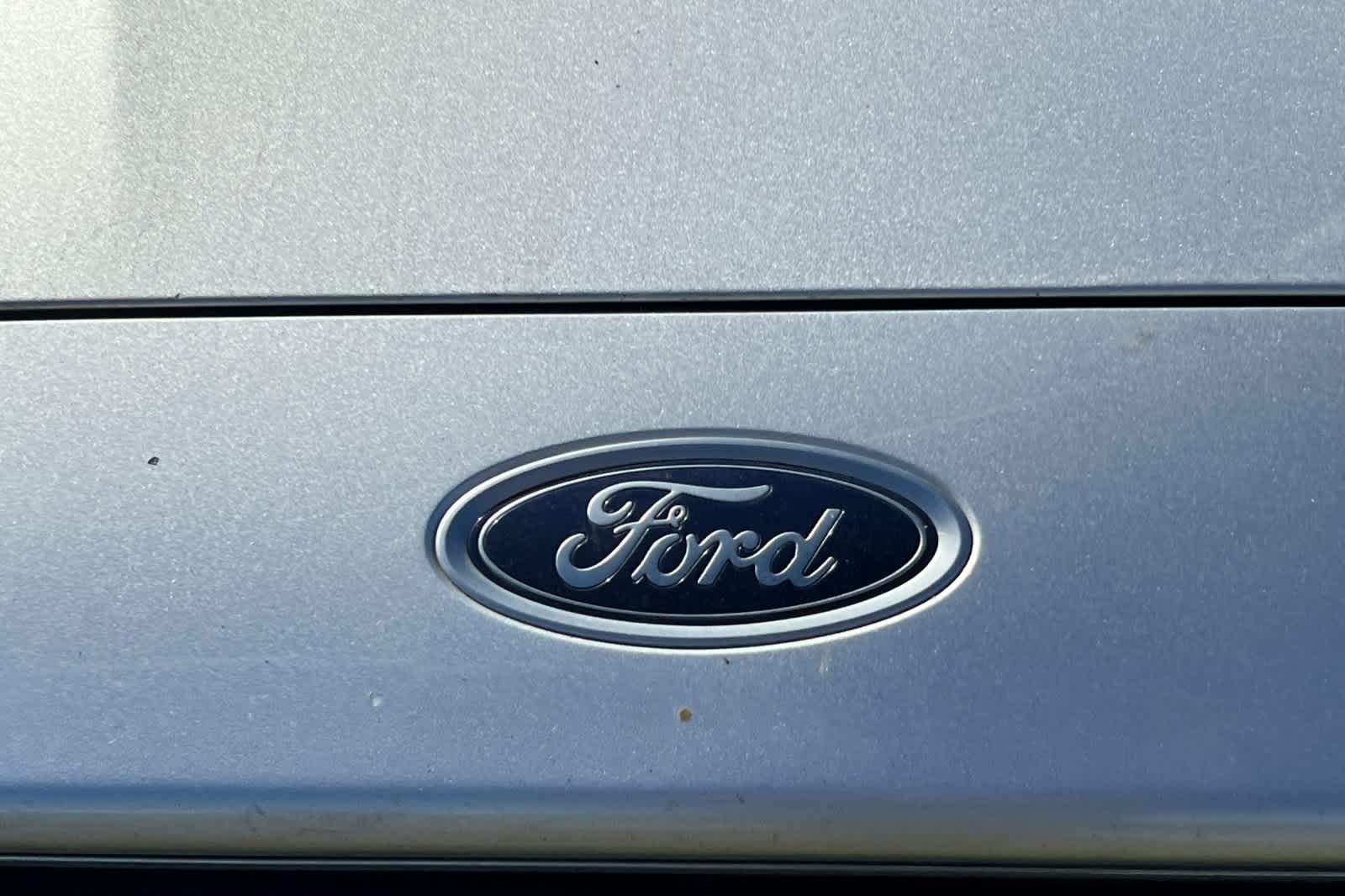 Thumbnail: 2016 Ford Fusion - 13